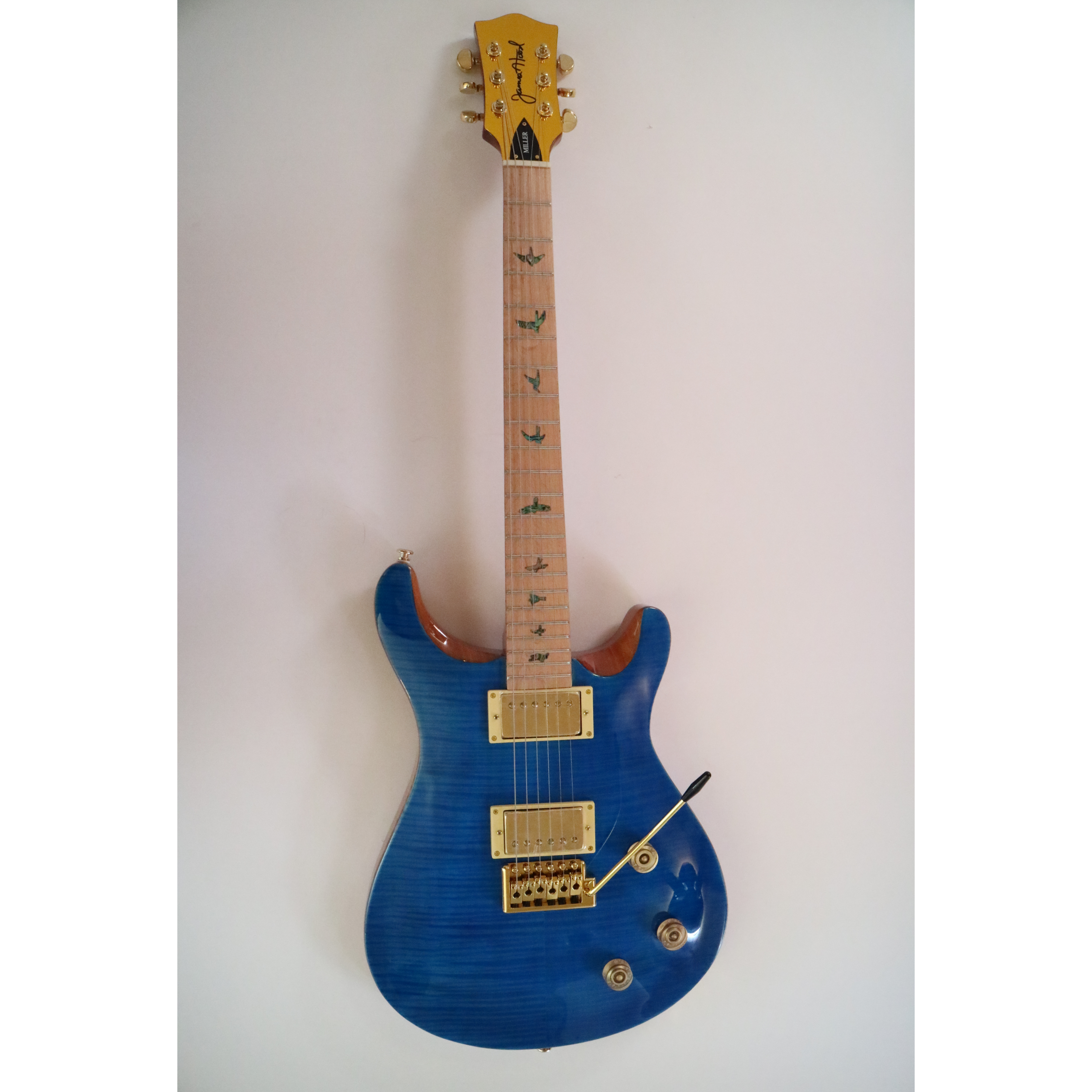 Afanti 22 Frets Mahogany with Flamed Maple Veneer Body Electric Guitar Afanti 22 Frets Mahogany with Flamed Maple Veneer Body Electric Guitar