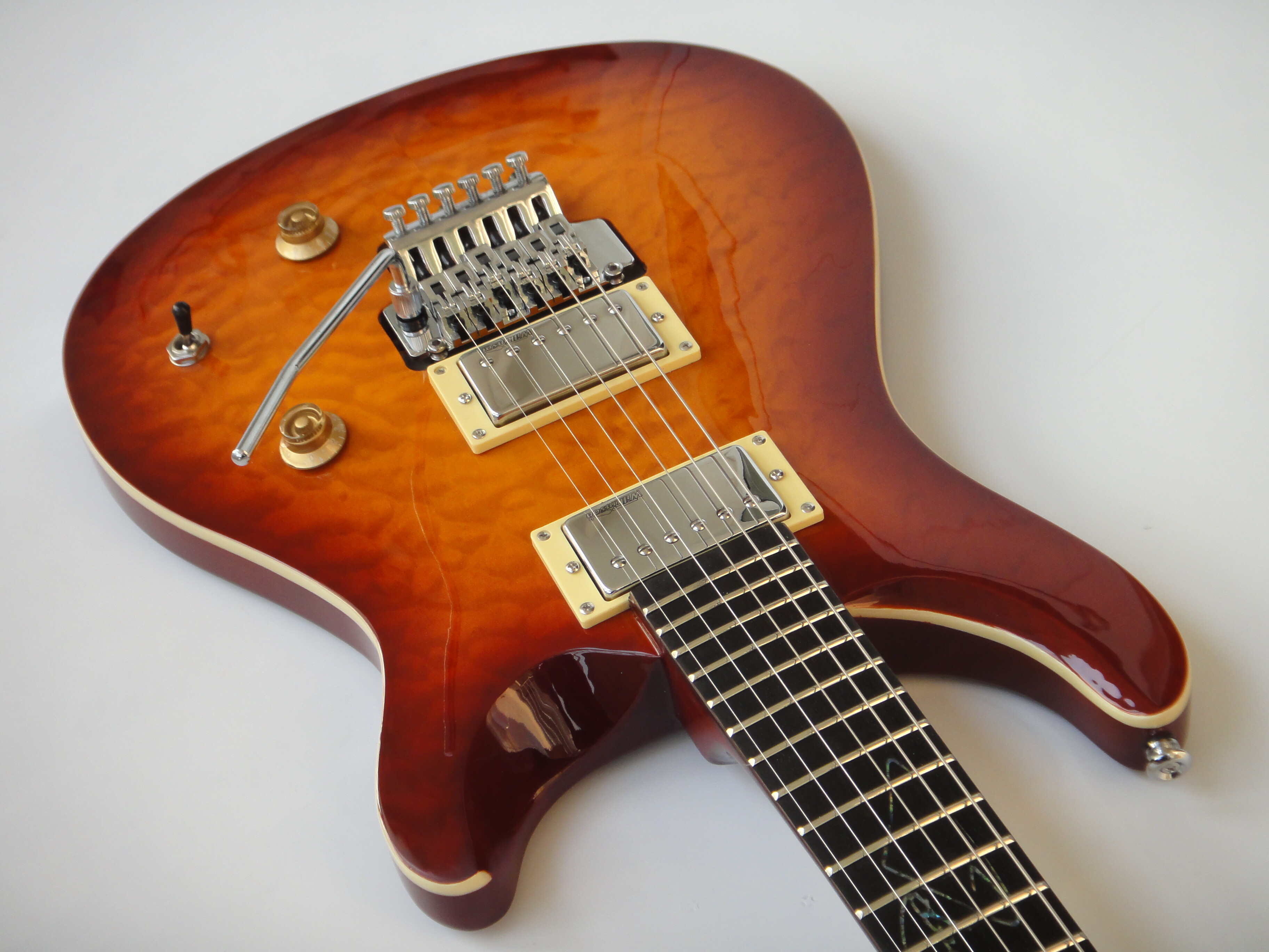 Afanti 22 Frets Basswood with Quilted Maple Veneer Body Electric Guitar