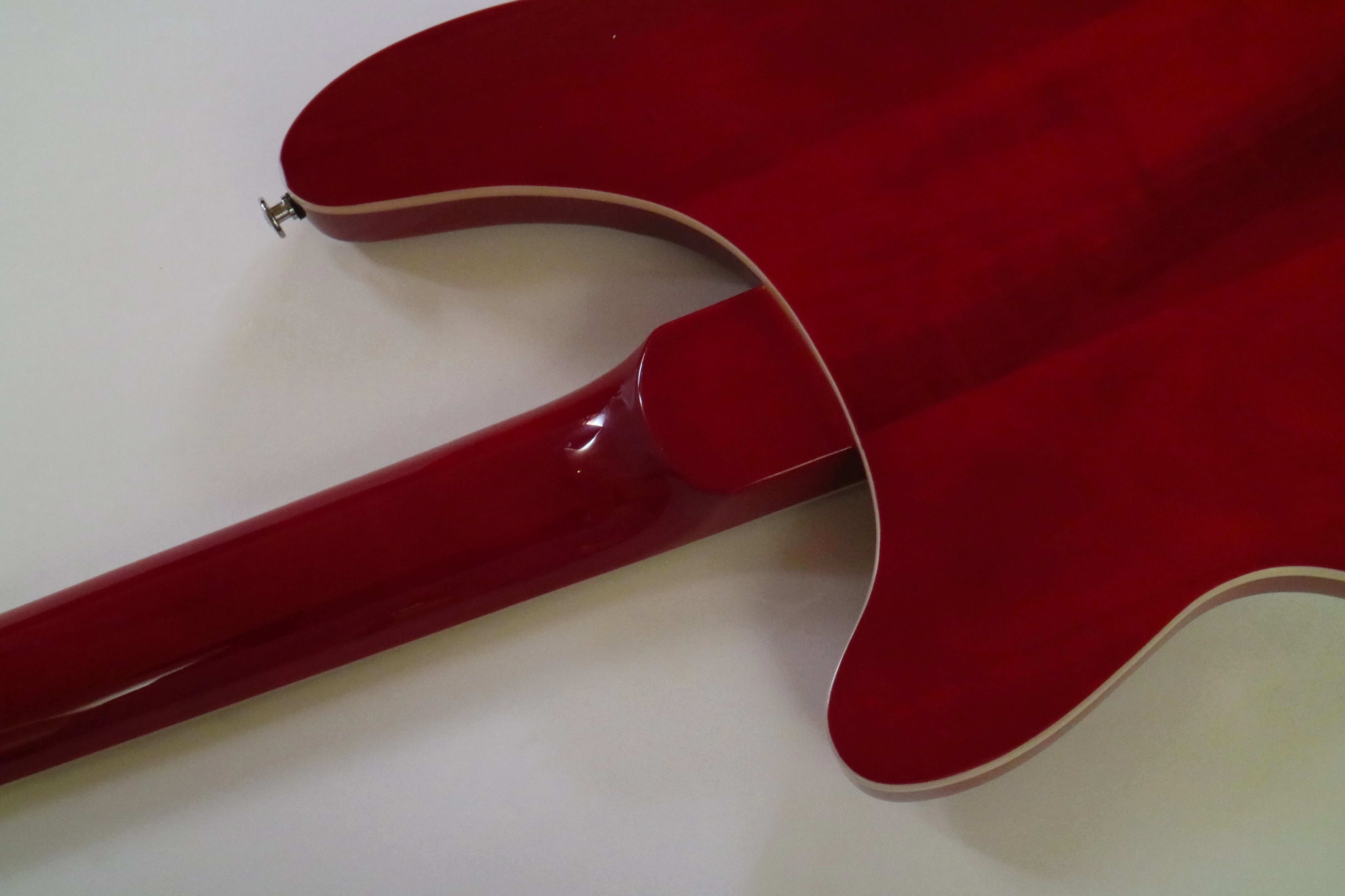 Afanti Set In Mahogany Body 4 Strings Electric Bass Guitar