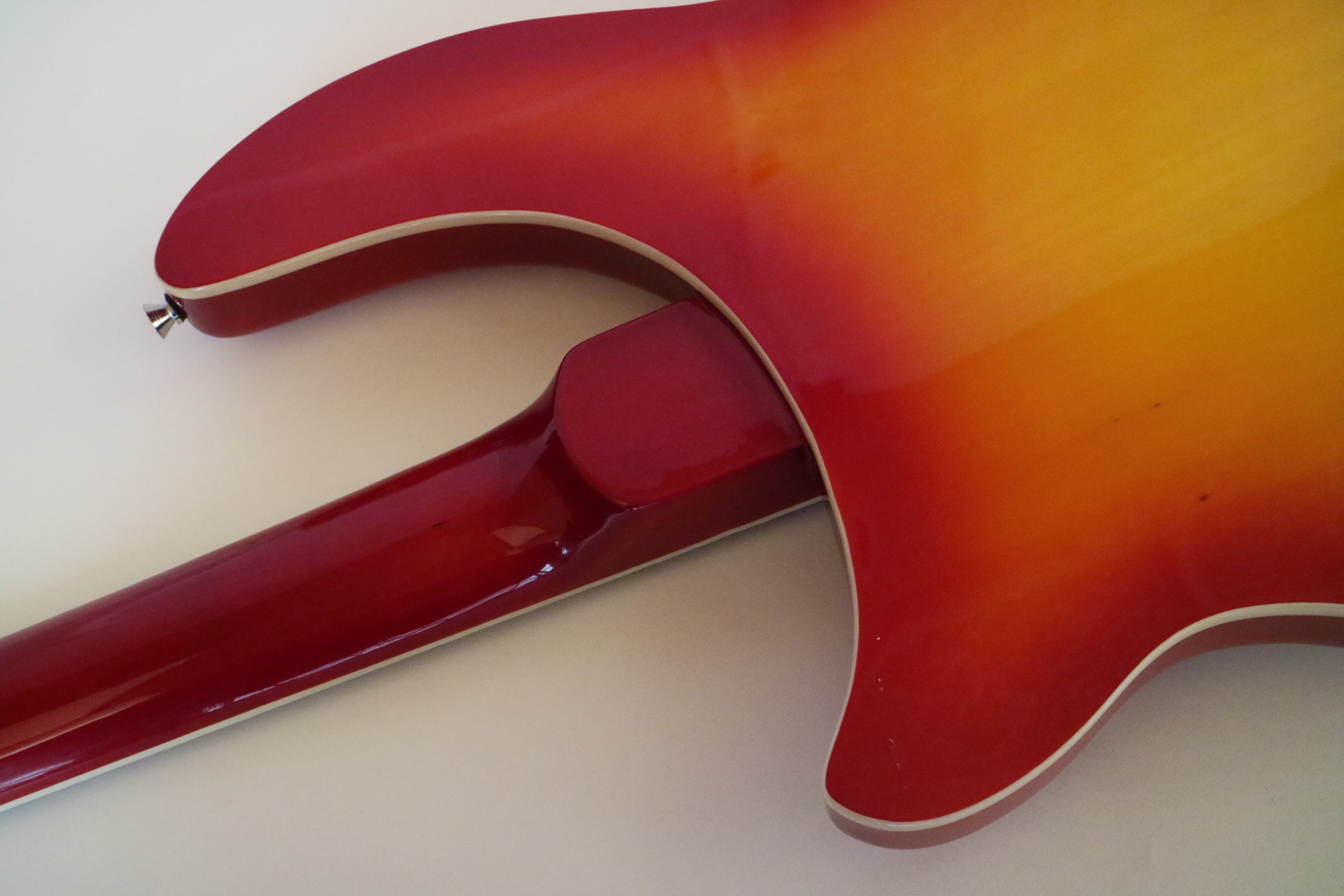 Afanti Mahogany Body Rosewood Fingerboard Elecrtic Bass Guitar