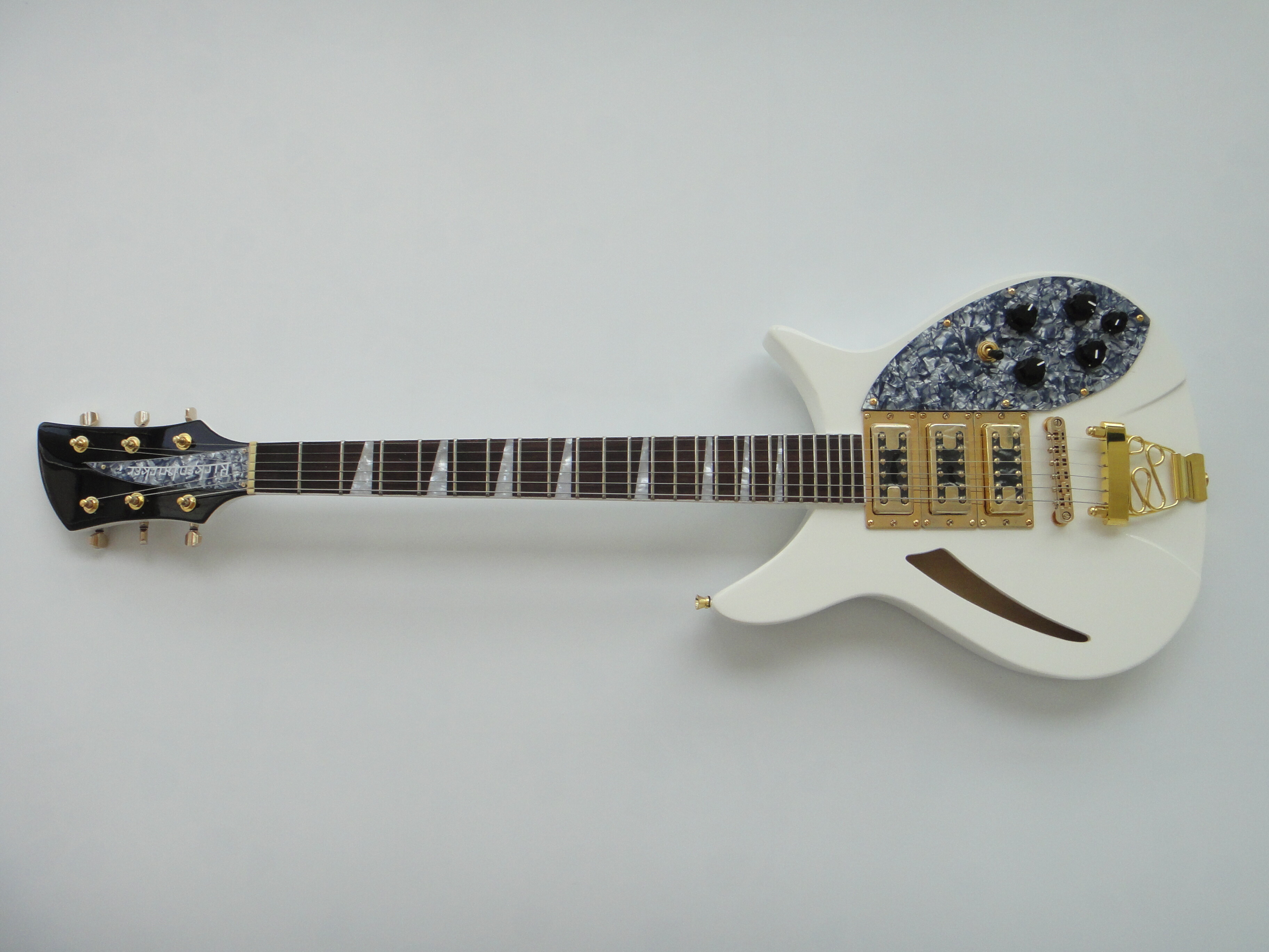 Afanti Mahogany Body Mahogany Neck Electric Guitar