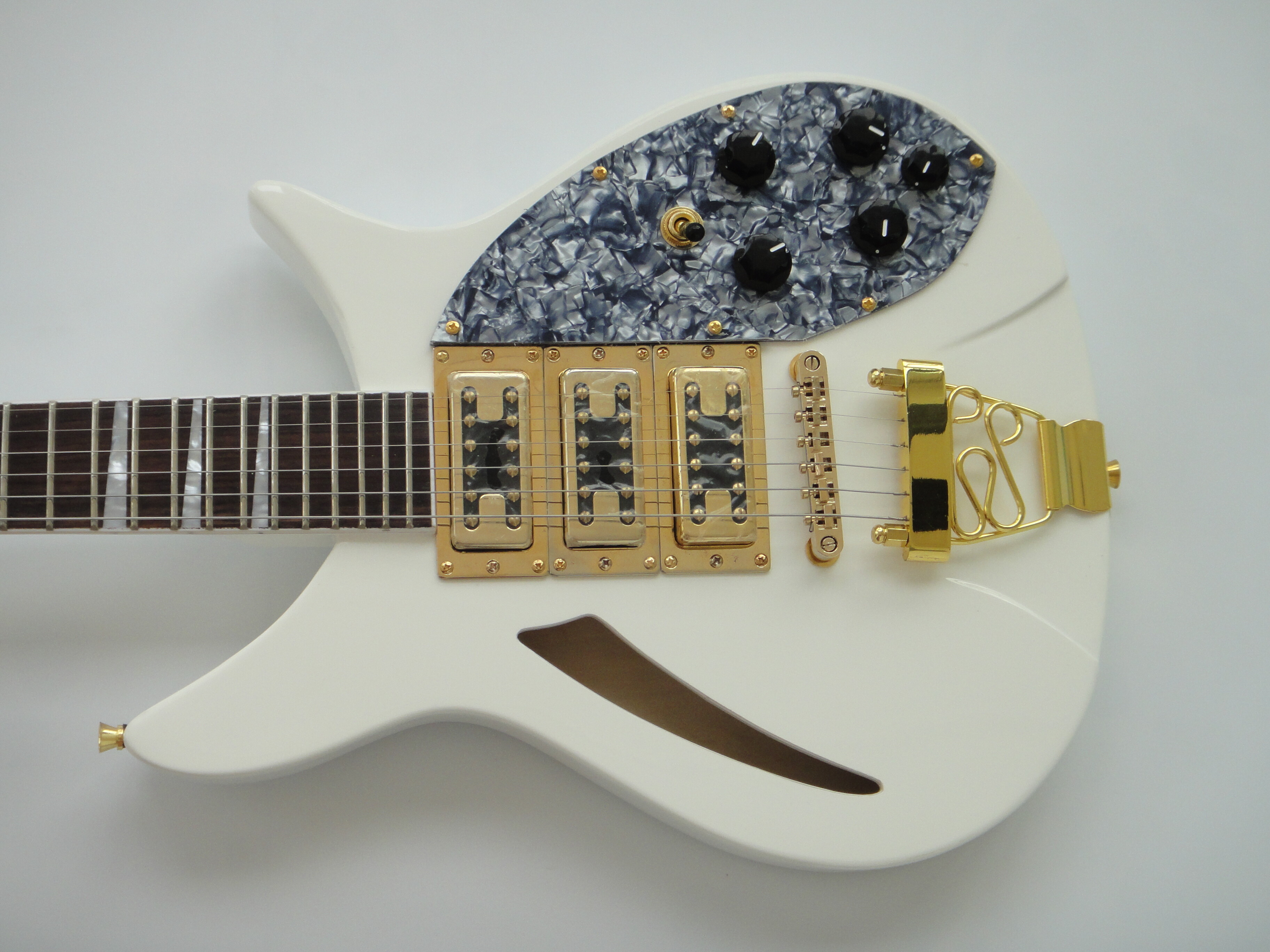 Afanti Mahogany Body Mahogany Neck Electric Guitar