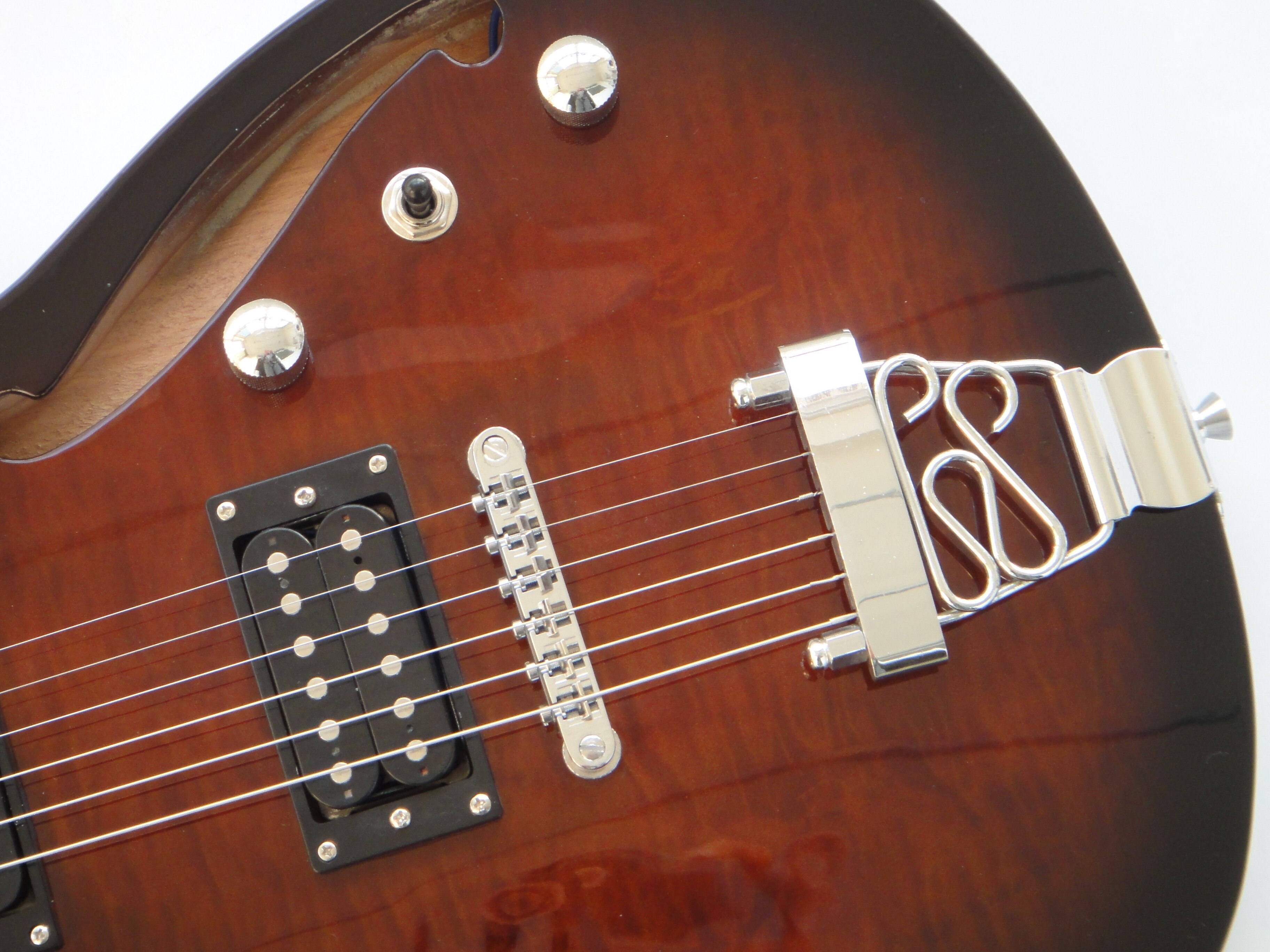 Afanti Customized Mahogany Body Electric Guitar