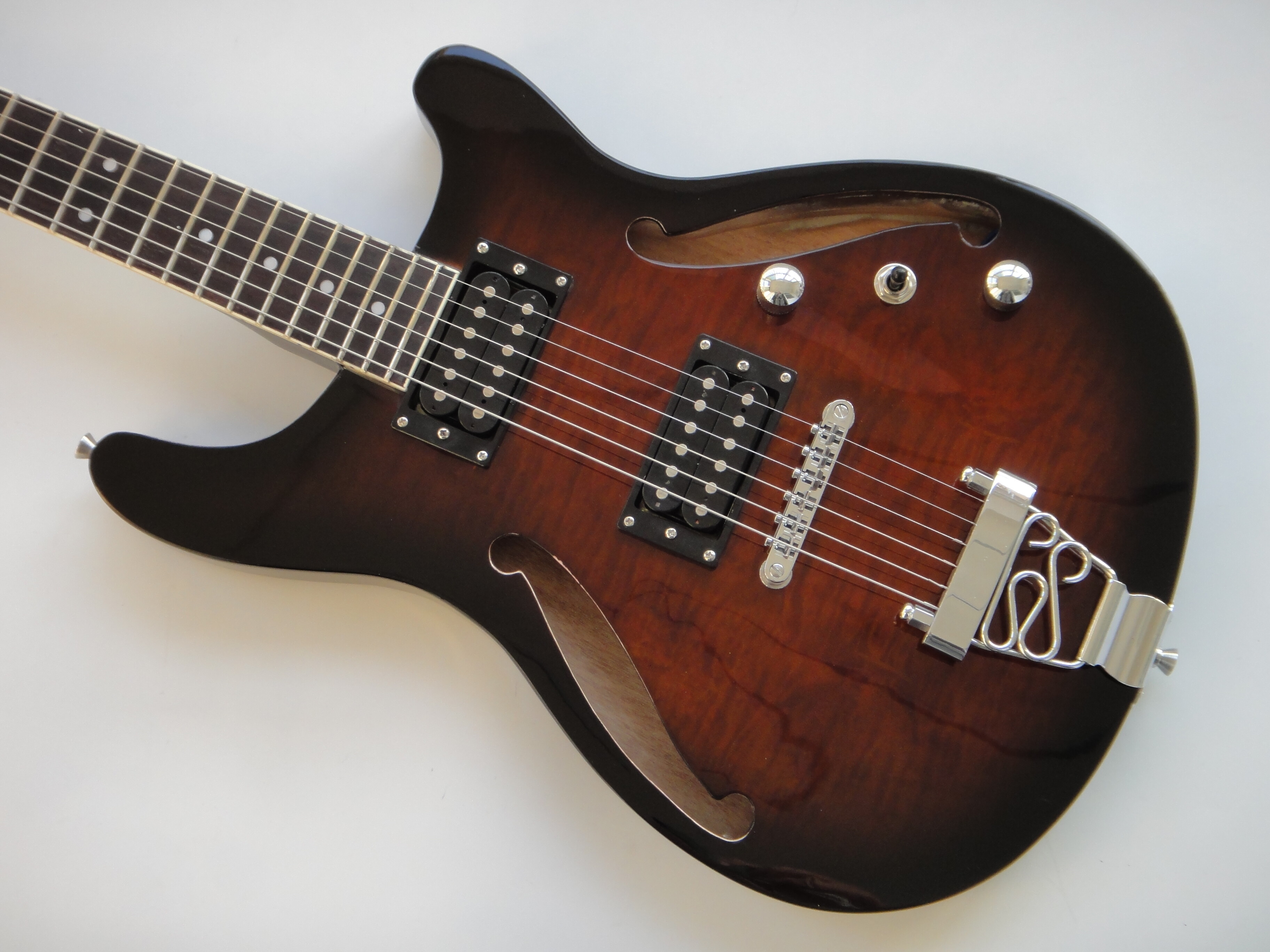 Afanti Customized Mahogany Body Electric Guitar