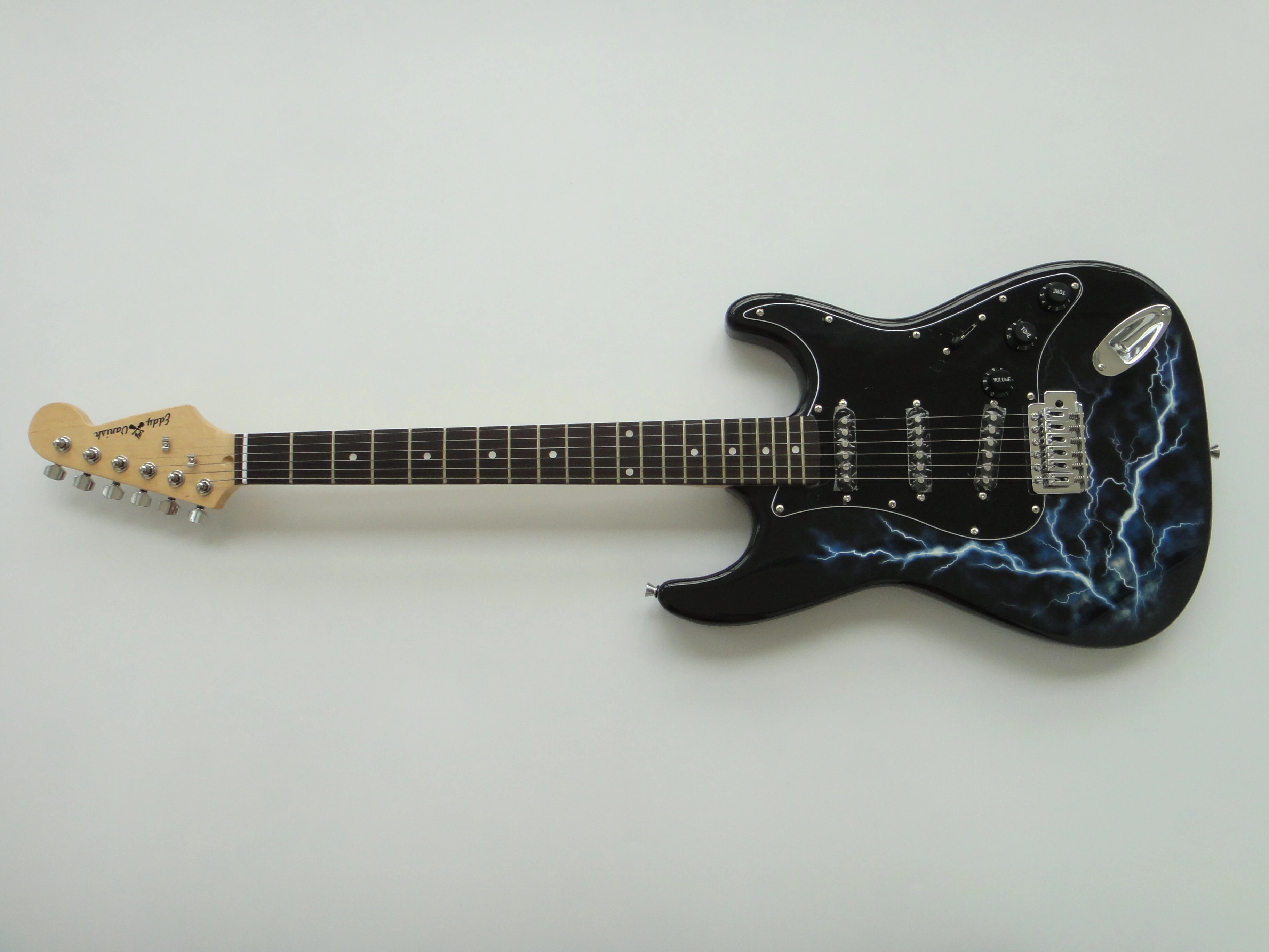 Afanti Bolt On Maple Neck SSS Pickups Electric Guitar