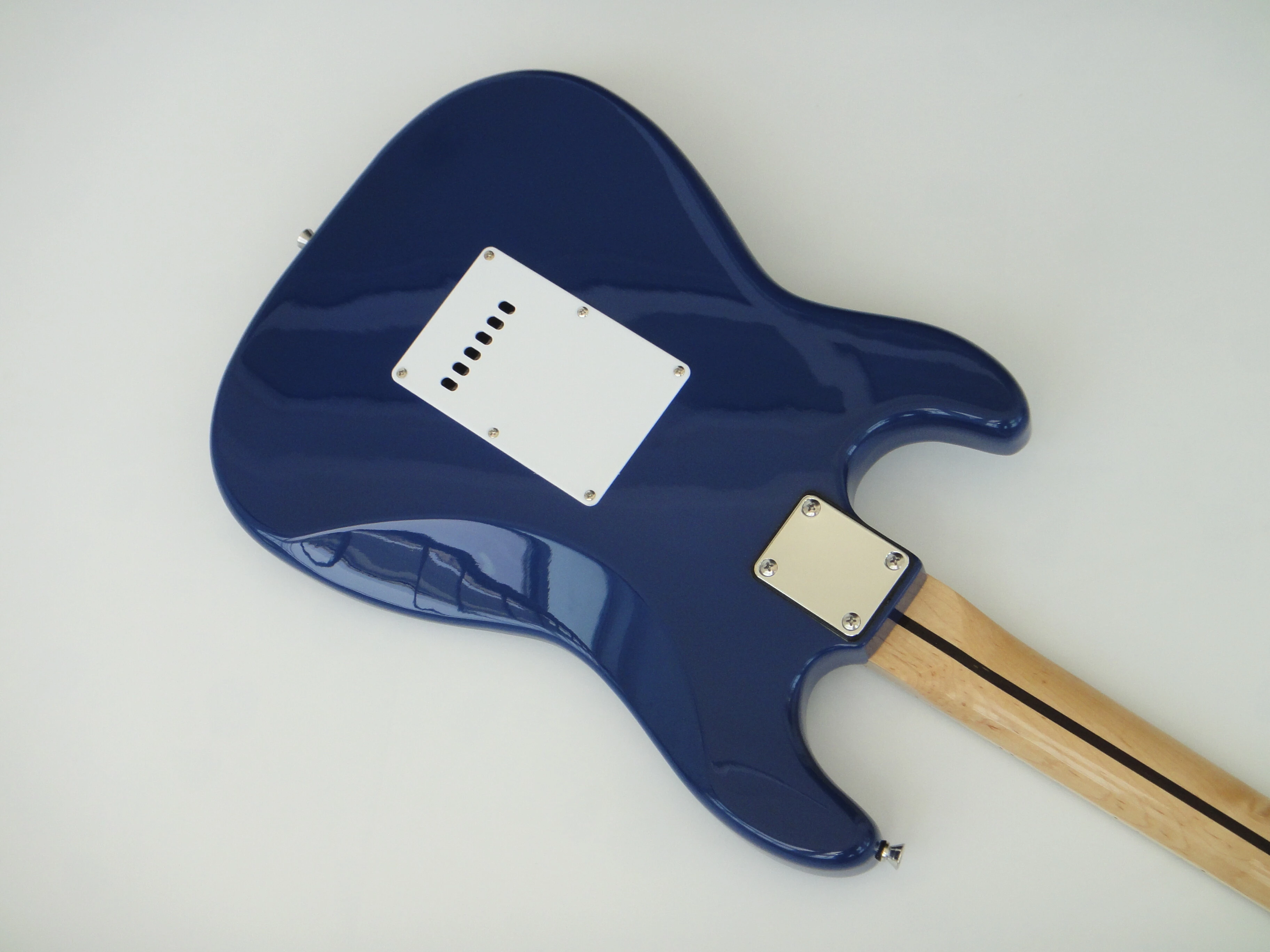 Afanti Customized 21 Frets Basswood Body Electric Guitar
