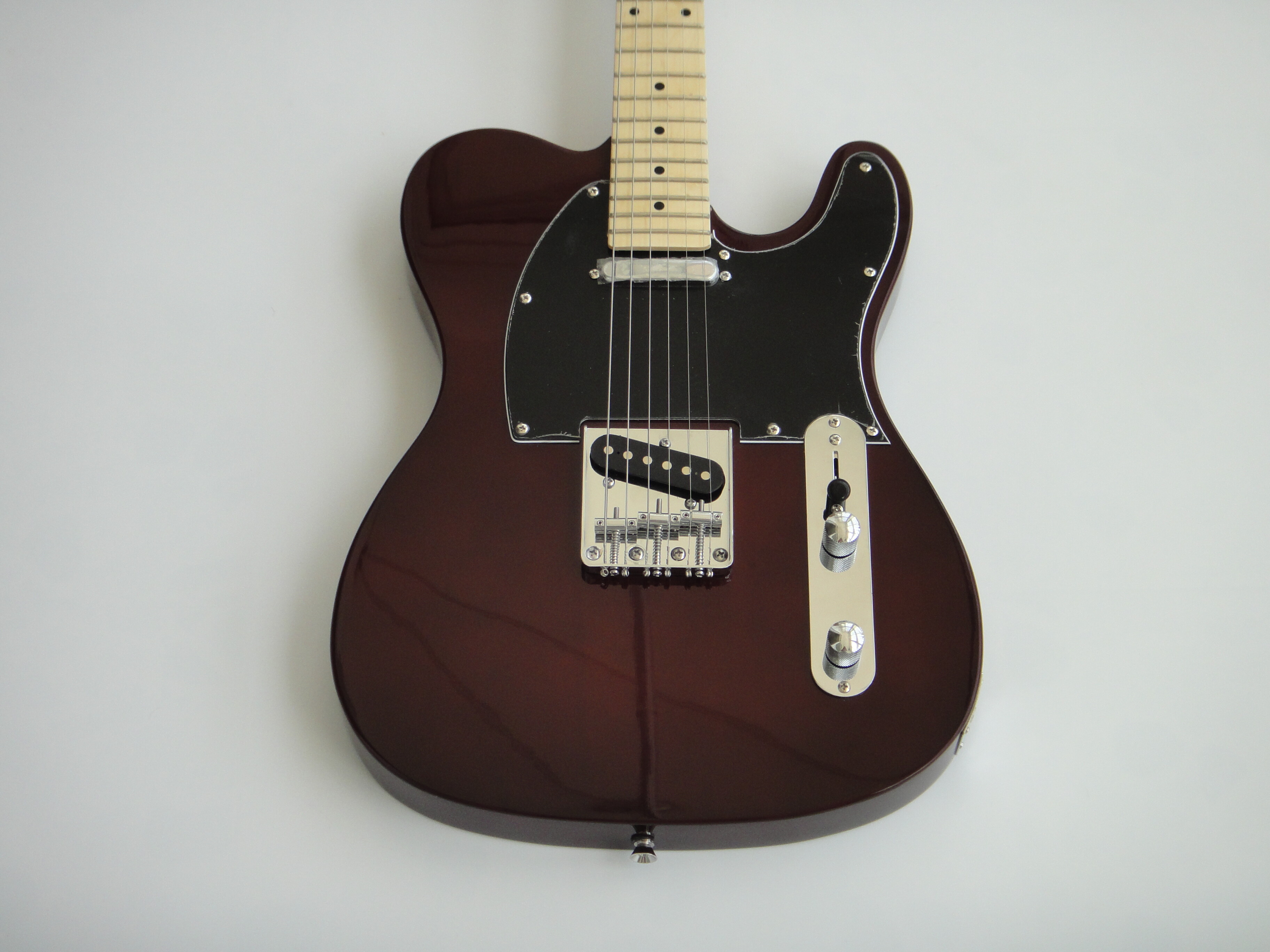 Afanti Customized Basswood Body Maple Neck Electric Guitar