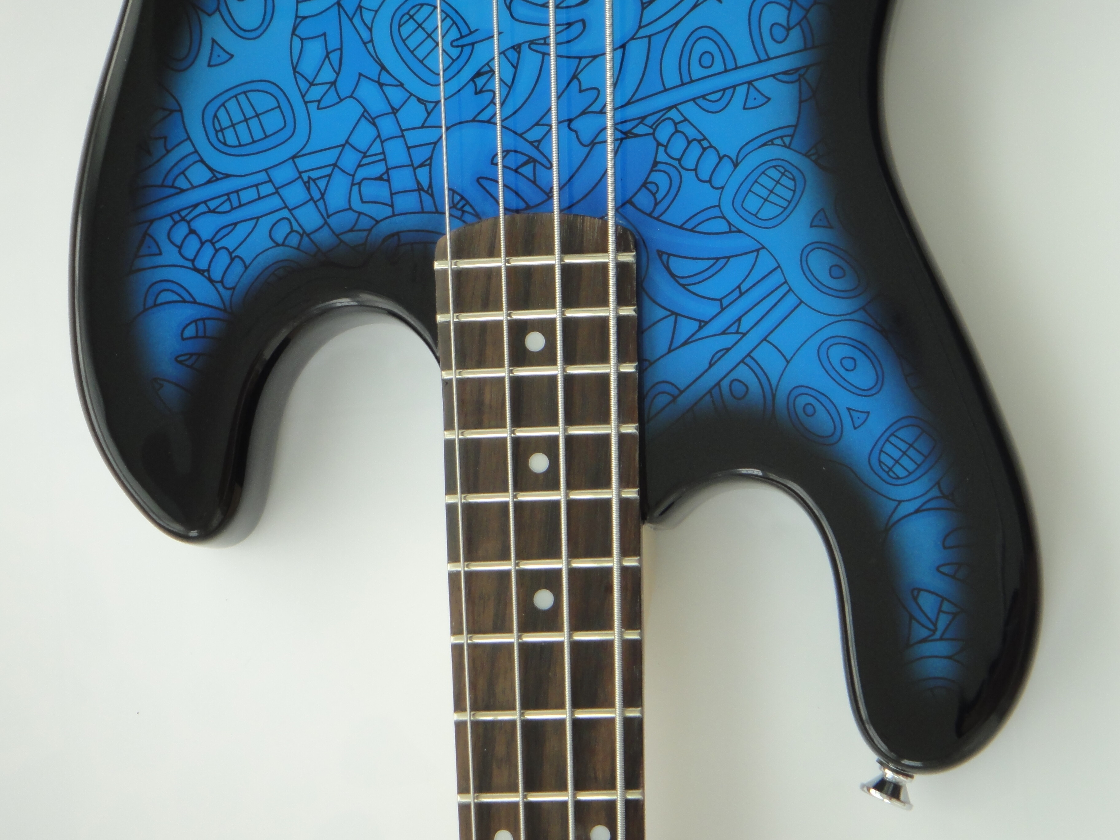 Afanti Customized Maple Neck Electric Bass Guitar