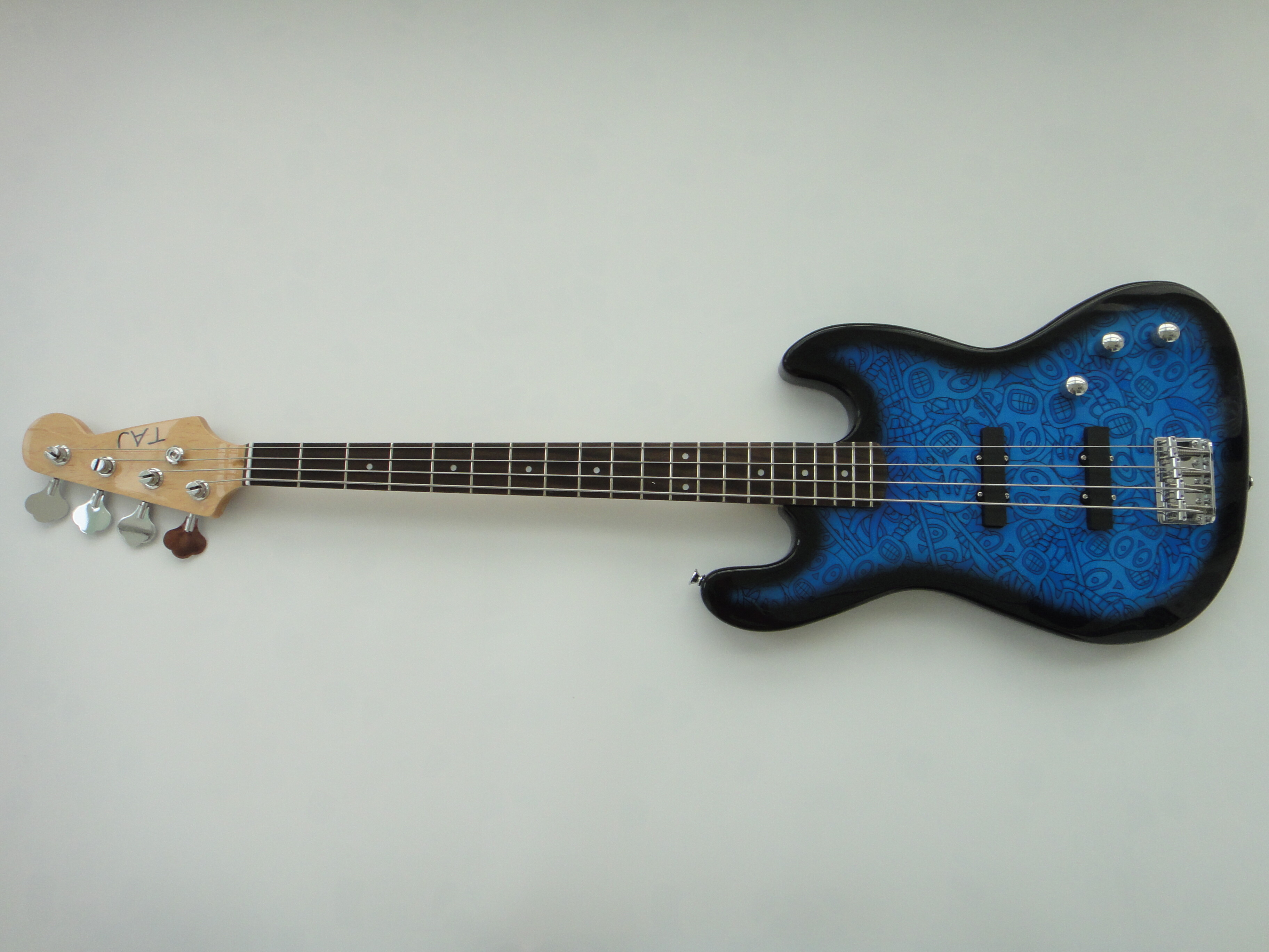 Afanti Customized Maple Neck Electric Bass Guitar