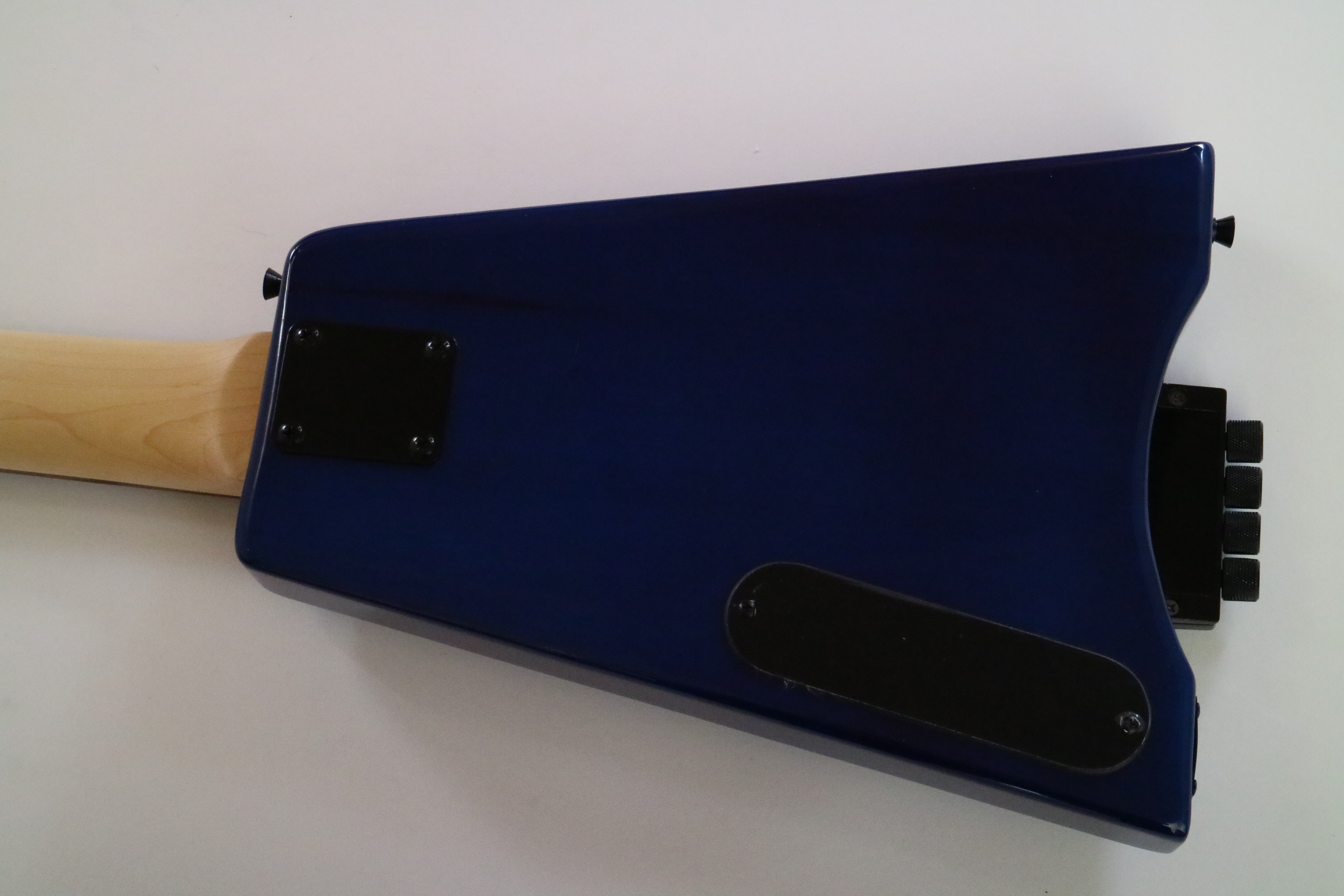 Afanti Customized 4 Strings Headless Electric Guitar