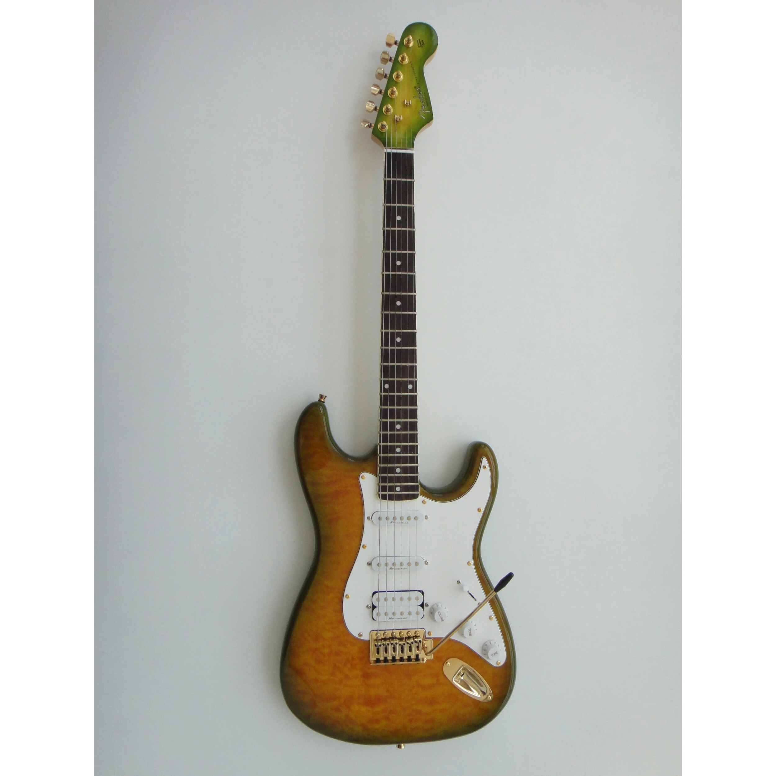 Afanti Customized Basswood Body with Quilted Maple Top Electric Guitar