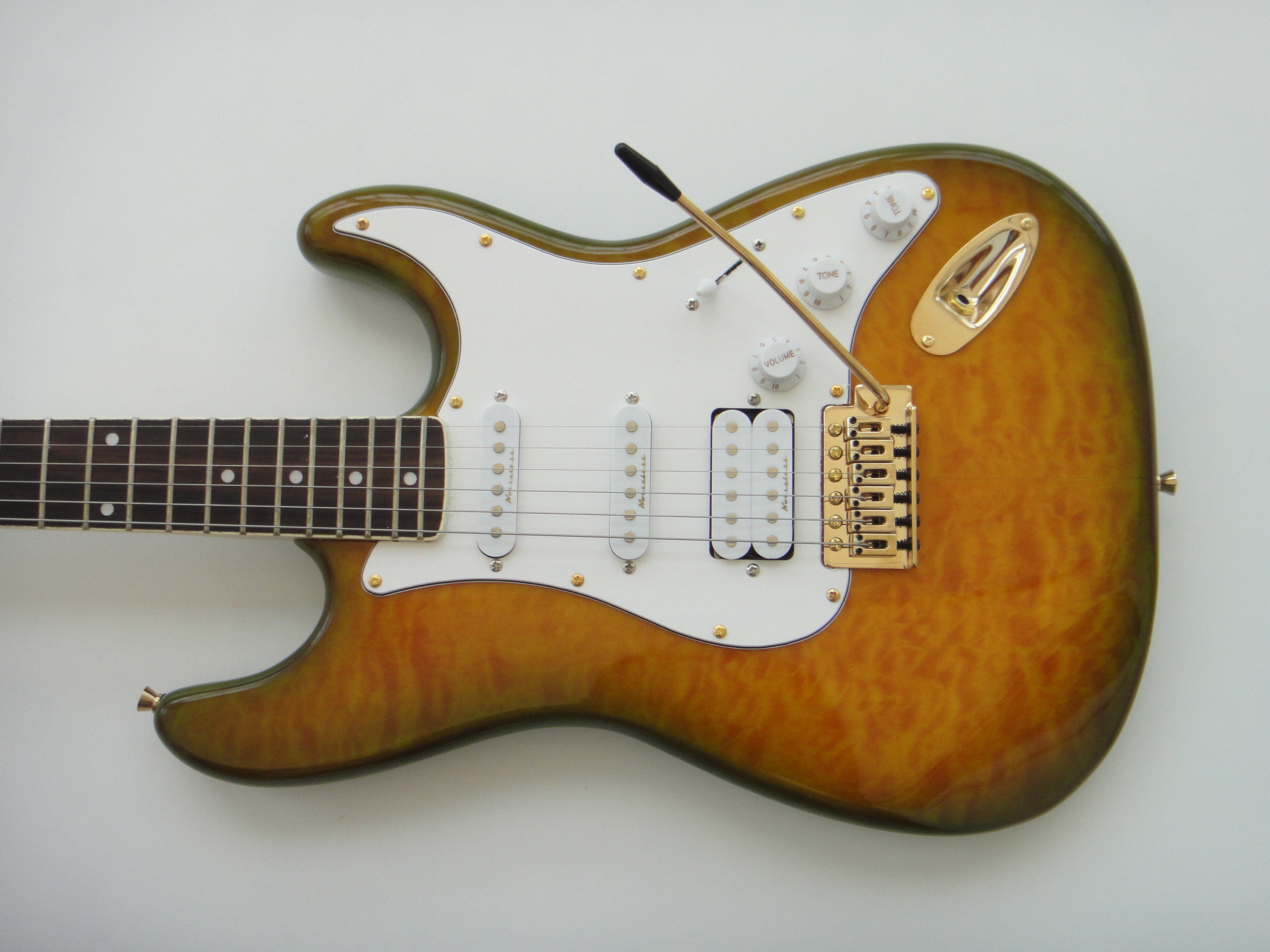 Afanti Customized Basswood Body with Quilted Maple Top Electric Guitar