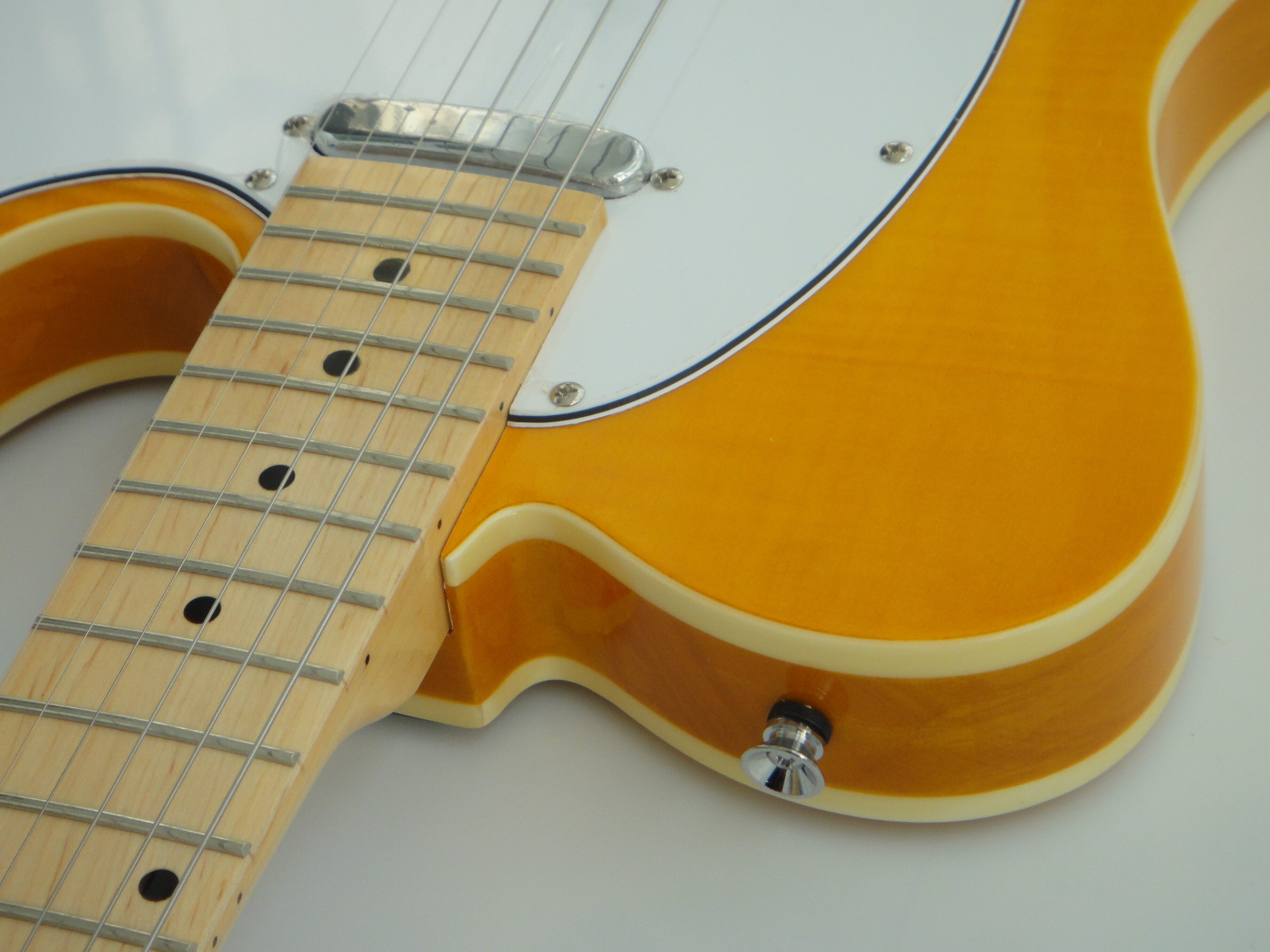 Afanti Mahogany Body with Flamed Maple Top Acoustic Electric Guitar