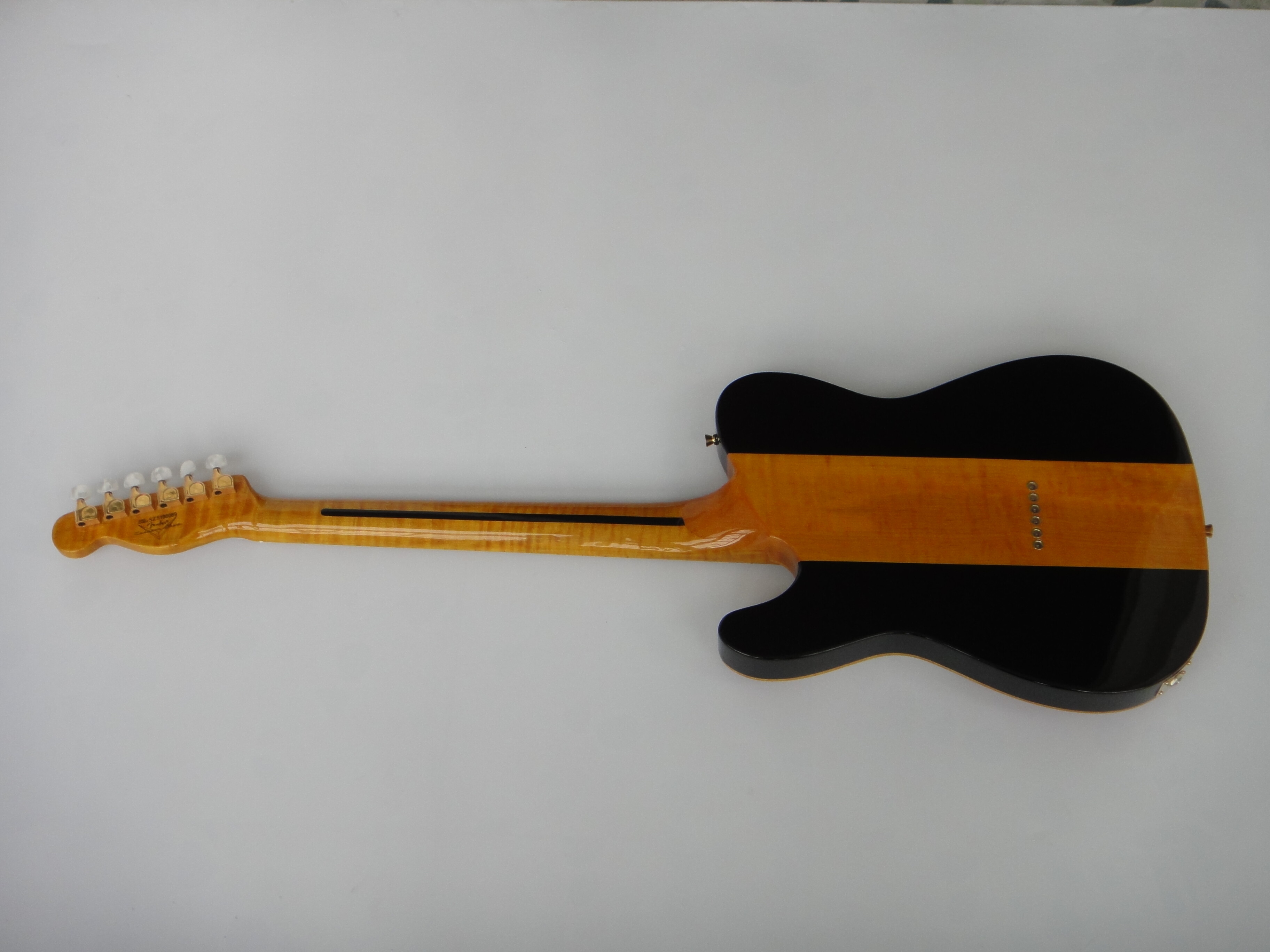 Afanti Customized Mahogany Body with Quilted Maple Veneer Acoustic Electric Guitar