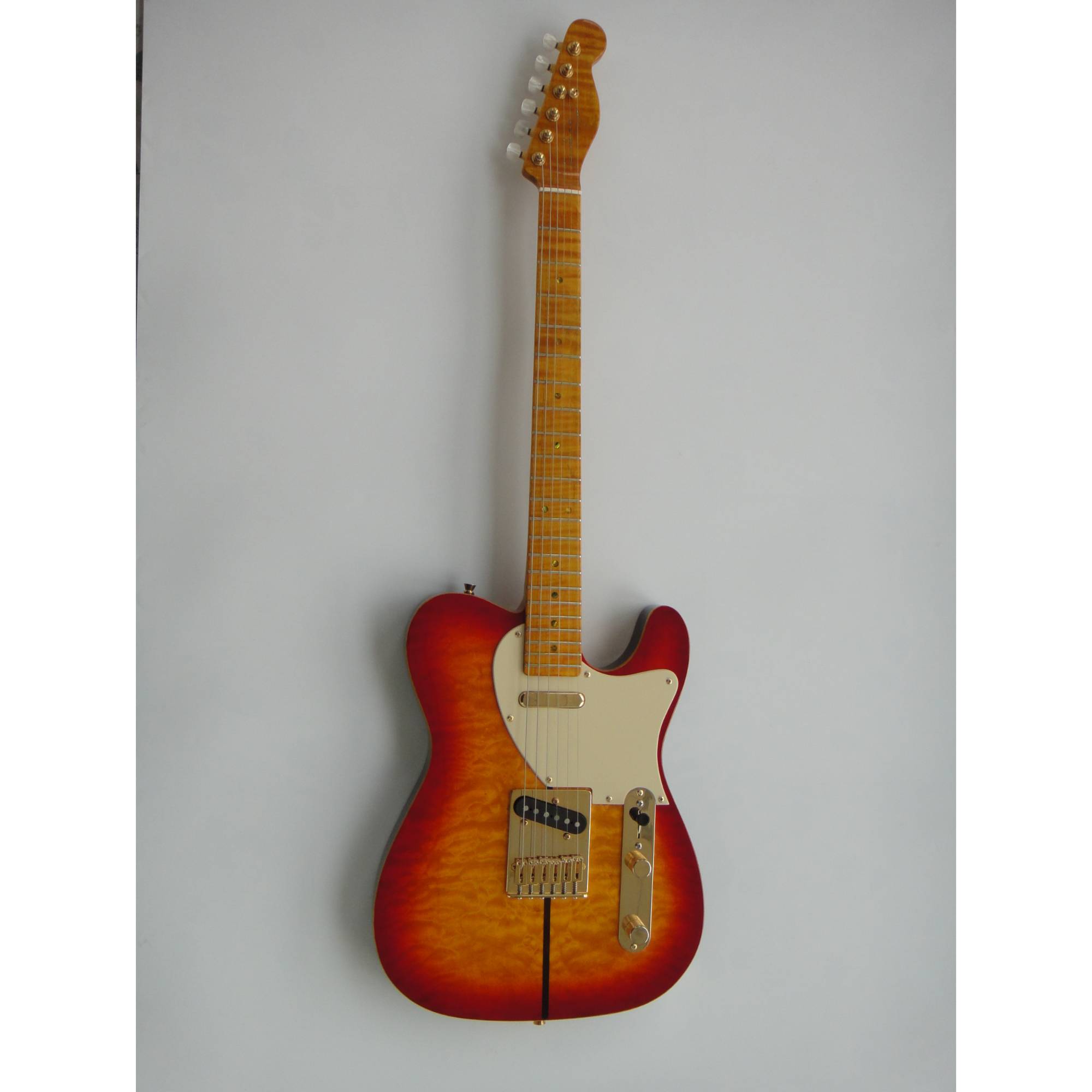 Afanti Customized Mahogany Body with Quilted Maple Veneer Acoustic Electric Guitar Afanti Customized Mahogany Body with Quilted Maple Veneer Acoustic Electric Guitar