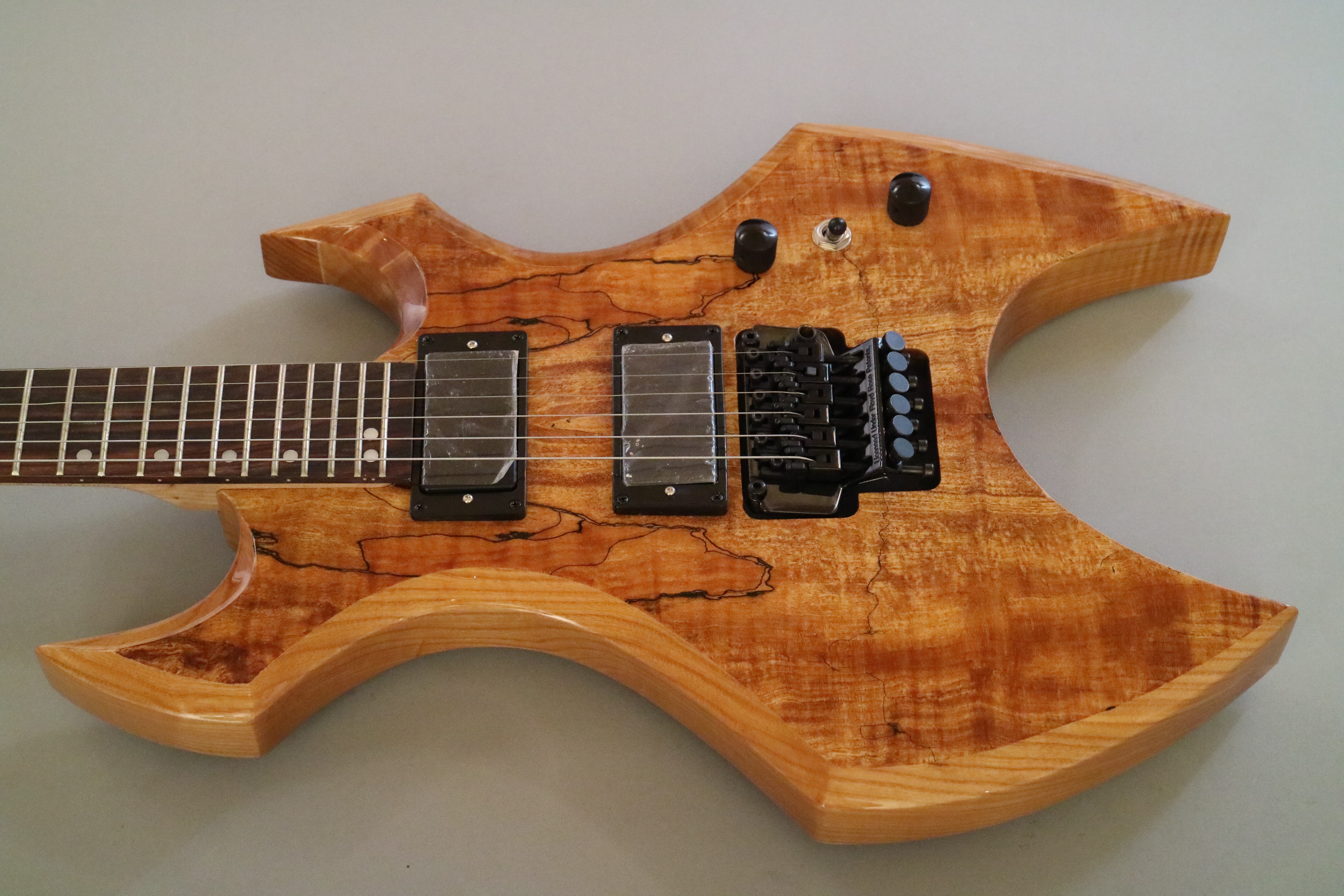 Afanti Customized Mahogany Body with Spalted Maple Veneer Electric Guitar