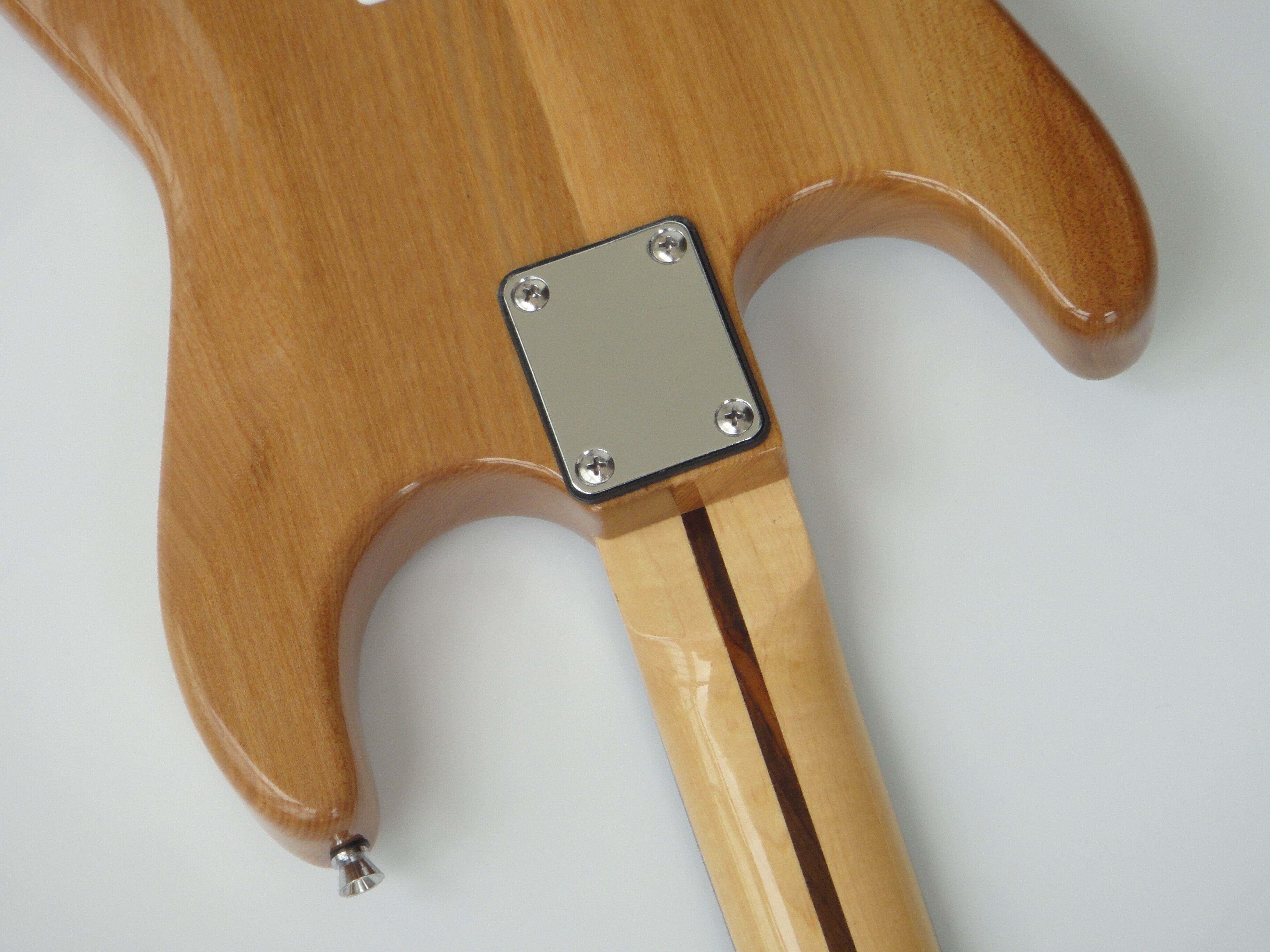 Afanti Customized Bolt On Maple Neck St Electric Guitar