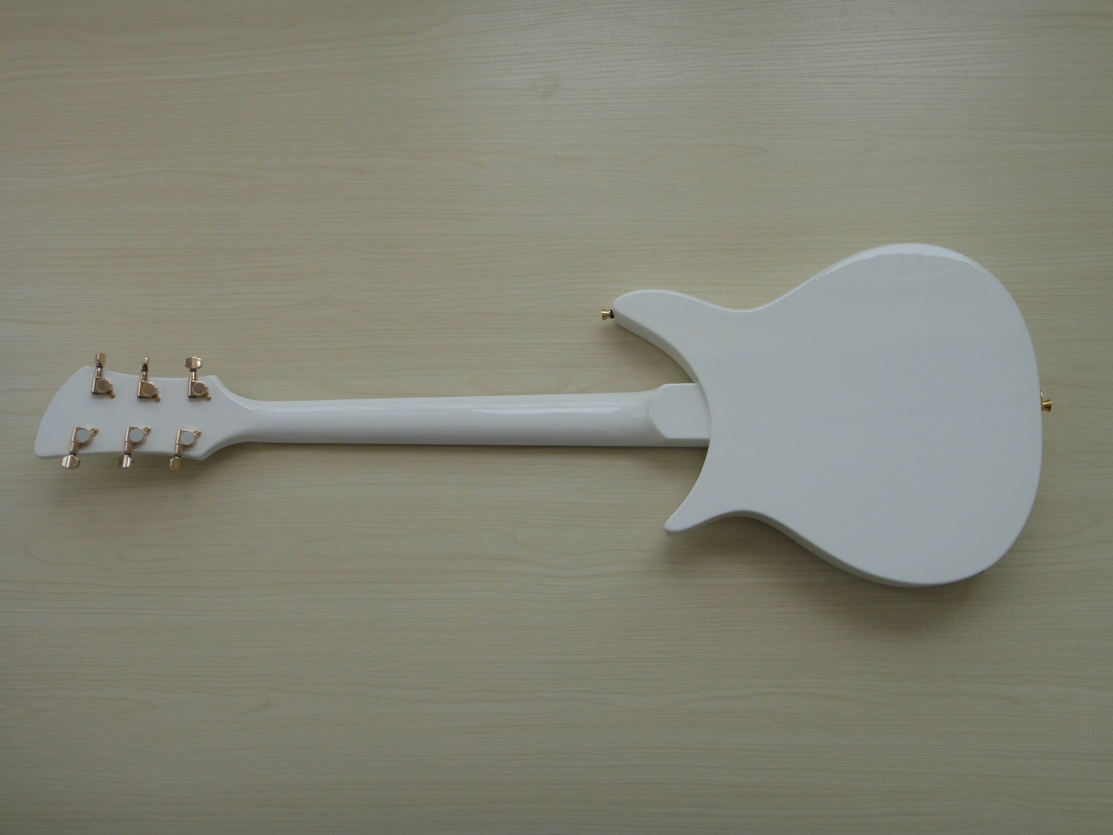 Afanti Customized Rick Style Mahogny Body Electric Guitar