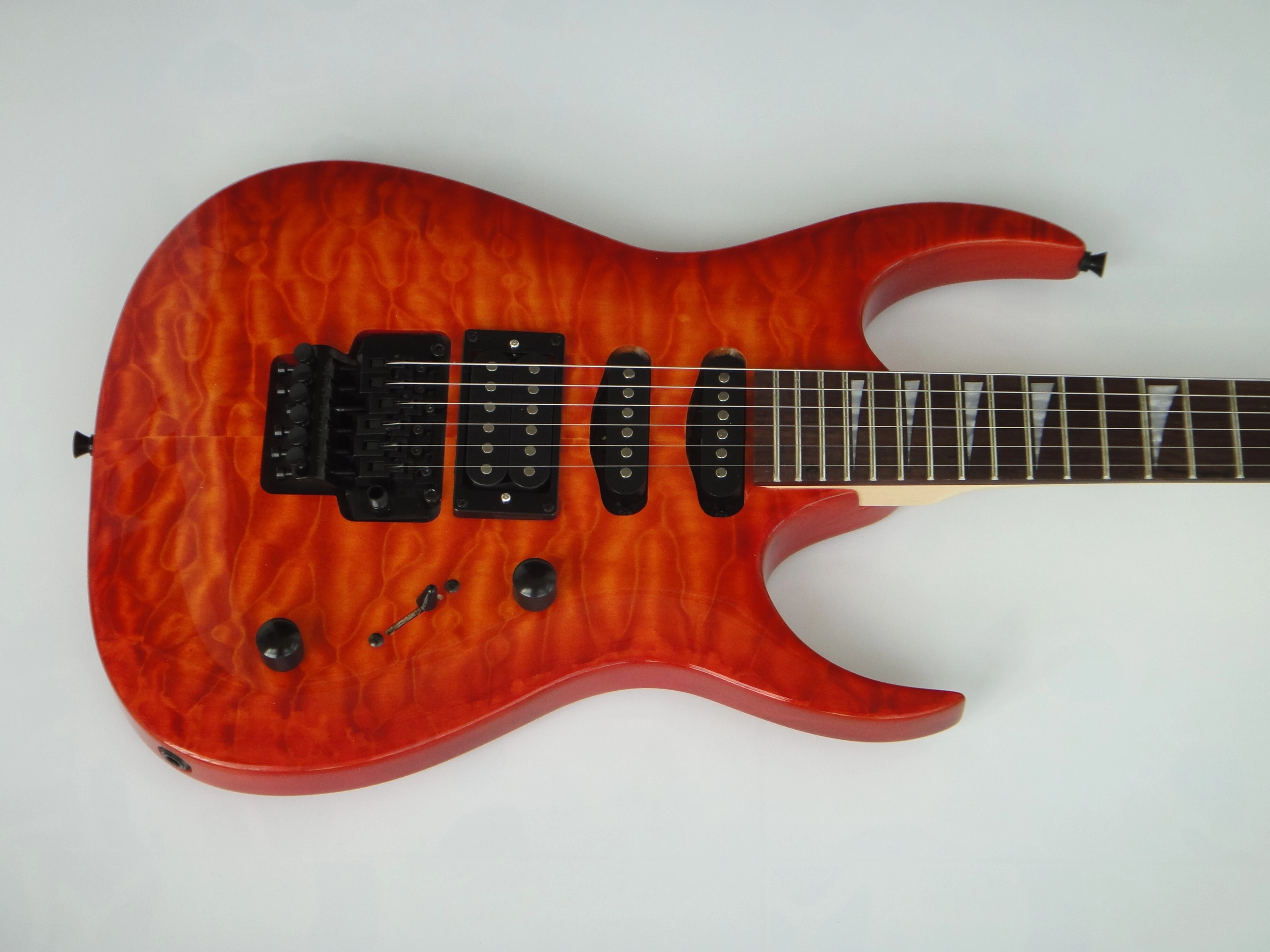 Afanti Mahogany with Quilted Maple Veneer Electric Guitar