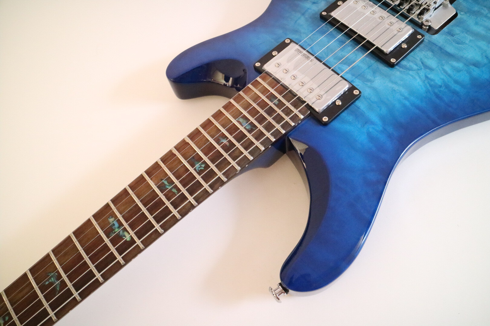 Afanti 24 Fret 6 String Basswood with Quilted Maple Veneer Electric Guitar