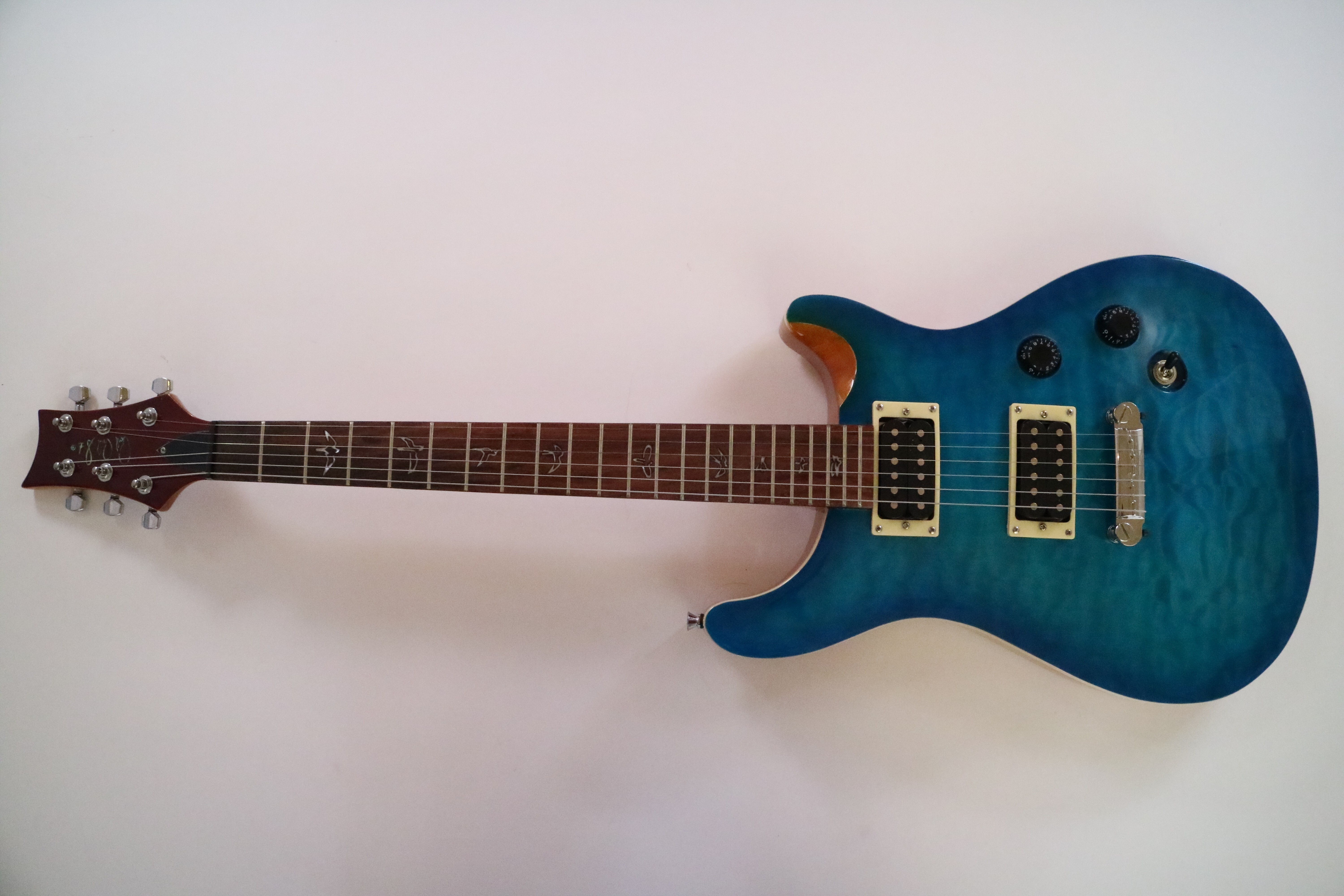 Afanti Customized Basswood with Quilted Maple Veneer Electric Guitar