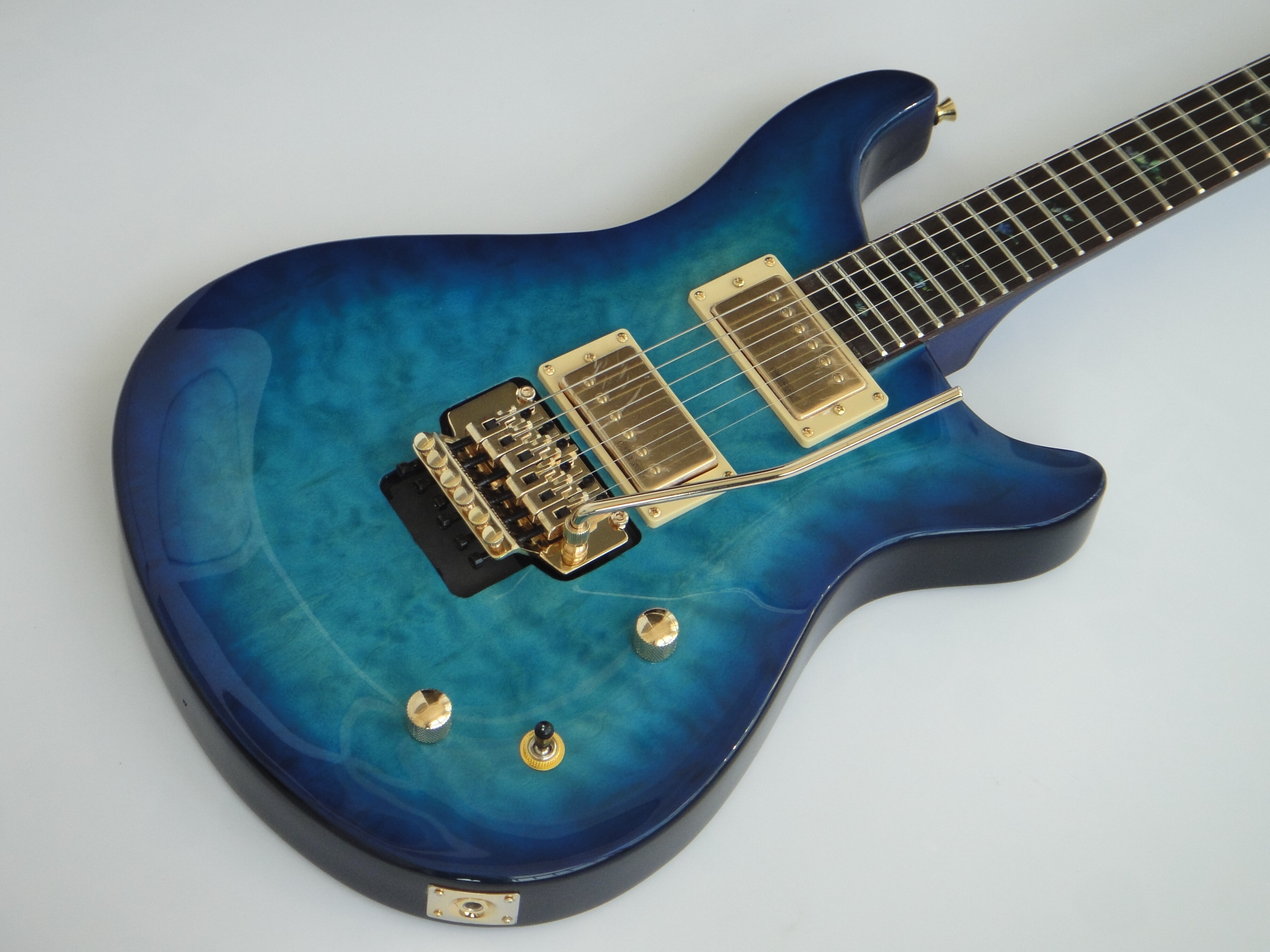 Afanti Set in Mahogany Neck Basswood with Quilted Maple Veneer Electric Guitar