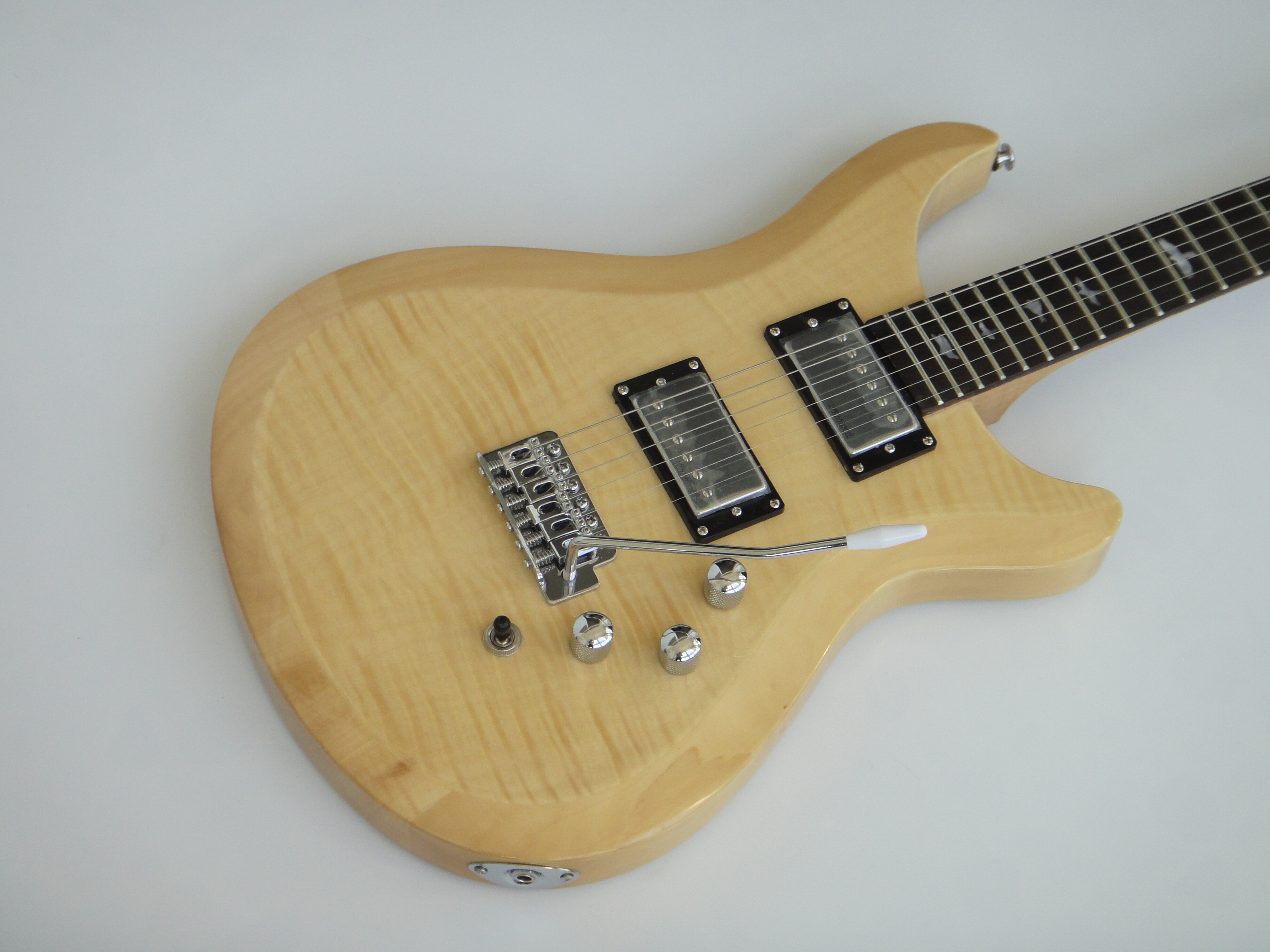 Afanti Set in Mahogany Body with Flamed Maple Veneer Electric Guitar