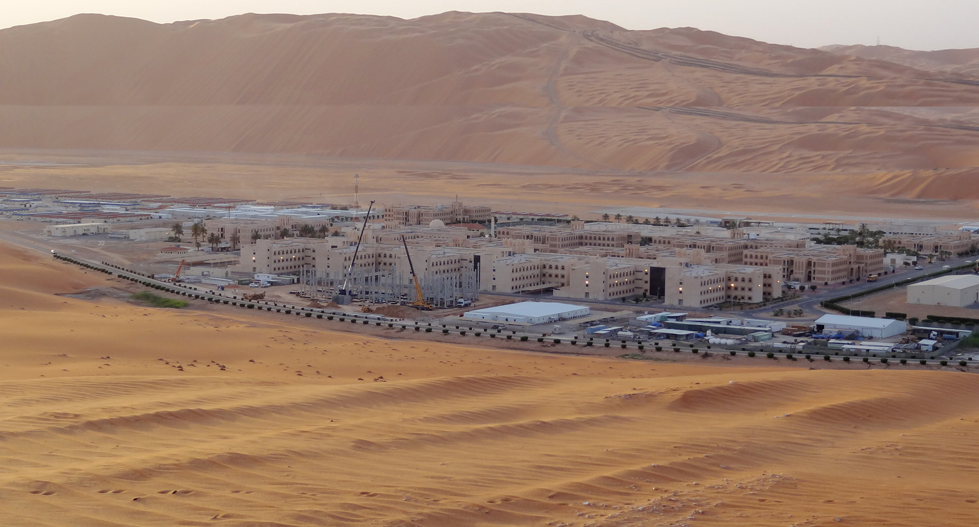 Examples of steel applications in future urban construction: