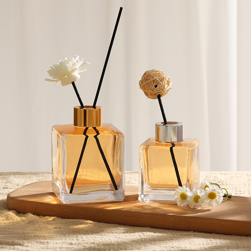 Luxury Fragrance Diffusing Bottle