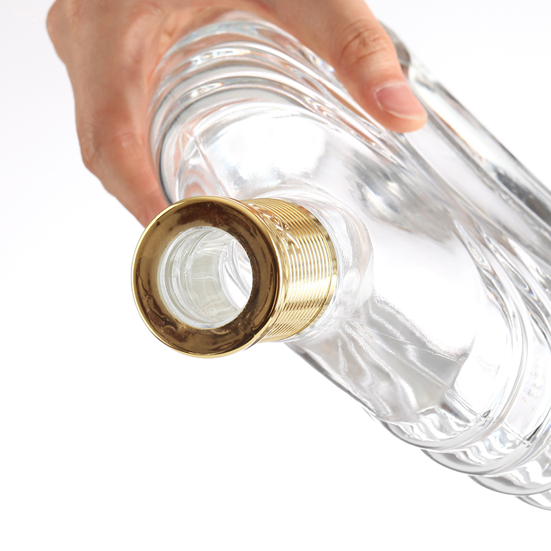 700ml empty glass crystal liquor glass brandy bottle