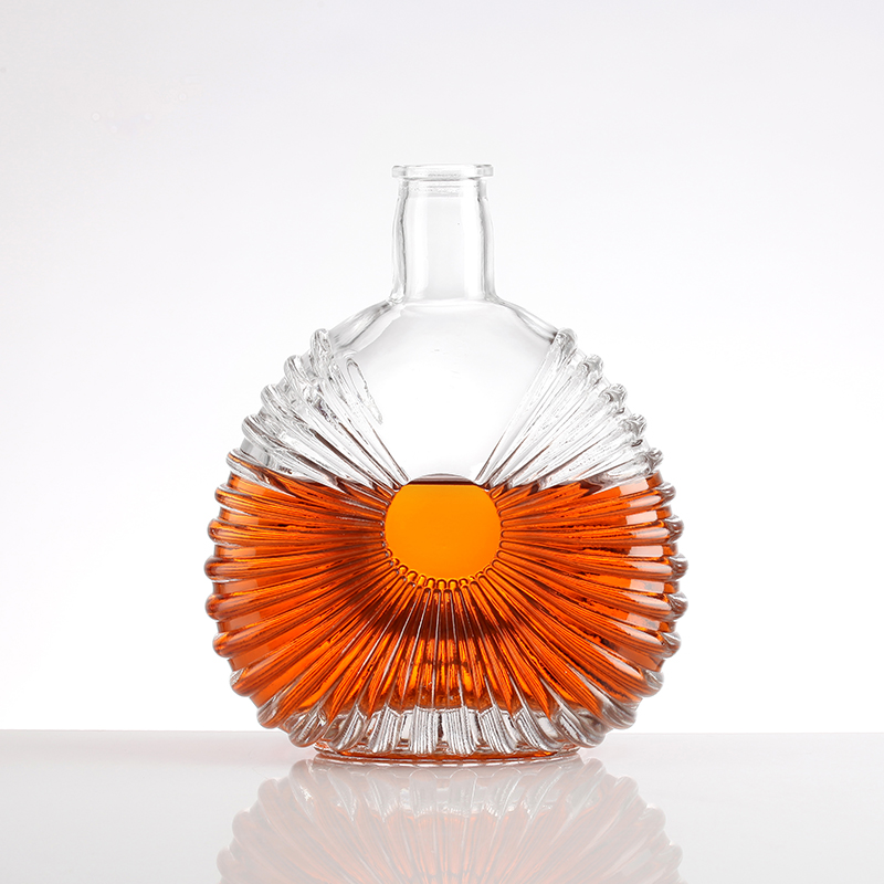 Classic shape brandy glass bottles with lid