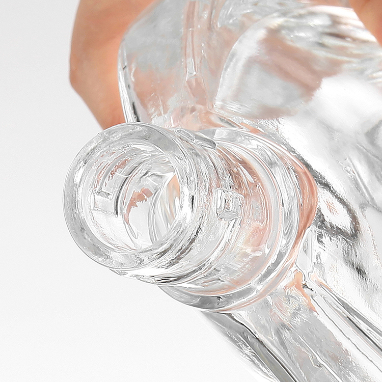 Unique design 700ml spirit bottle brandy glass bottle