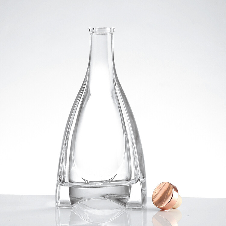 Triangular 500ml vodka Glass Bottle