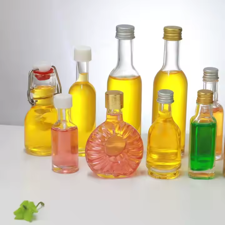 Customized Juice Water Soda drinks bottle with screw cap