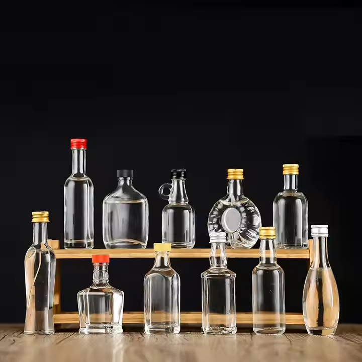 Customized Juice Water Soda drinks bottle with screw cap