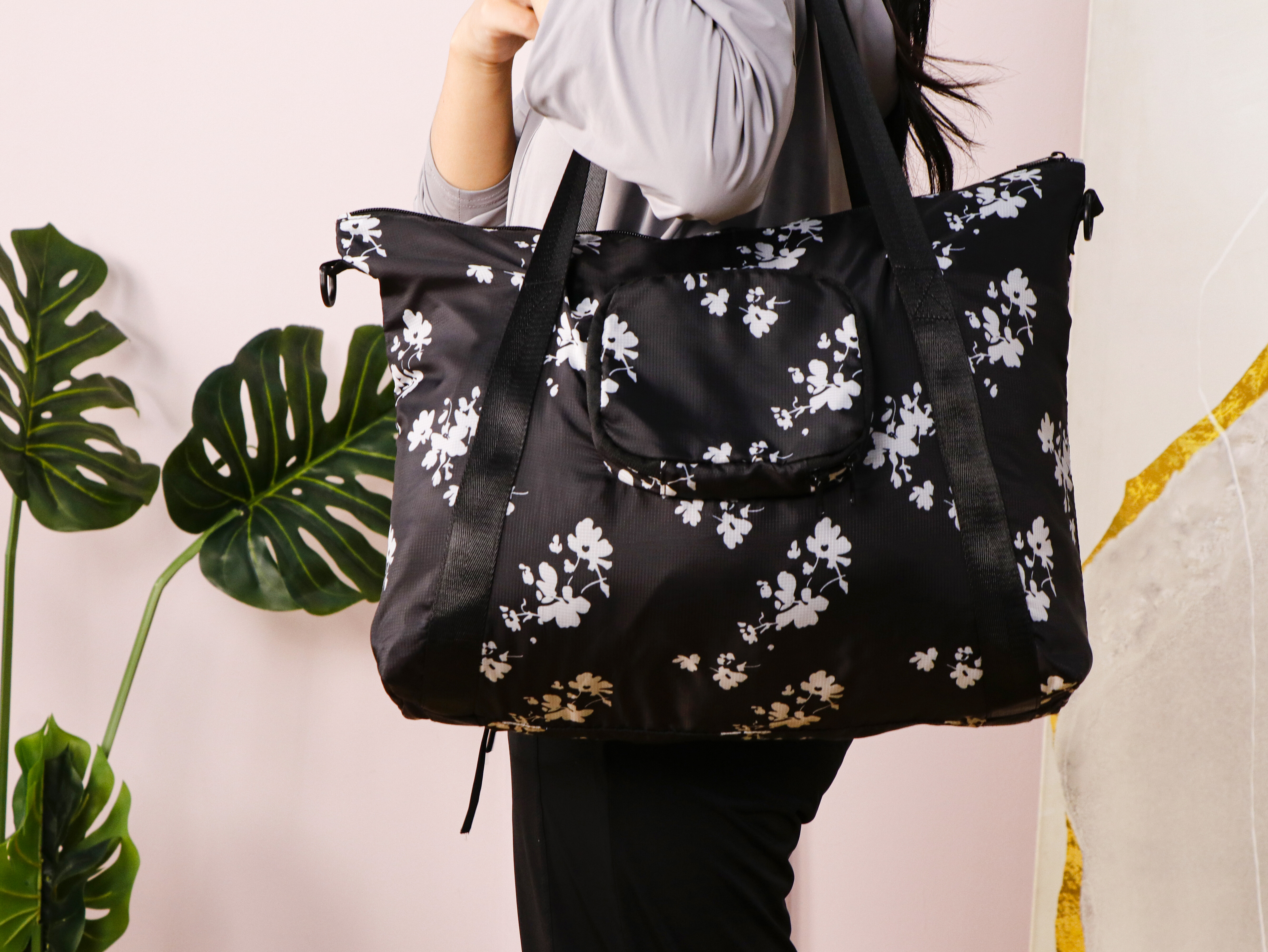 White floral black large capacity shopping bag