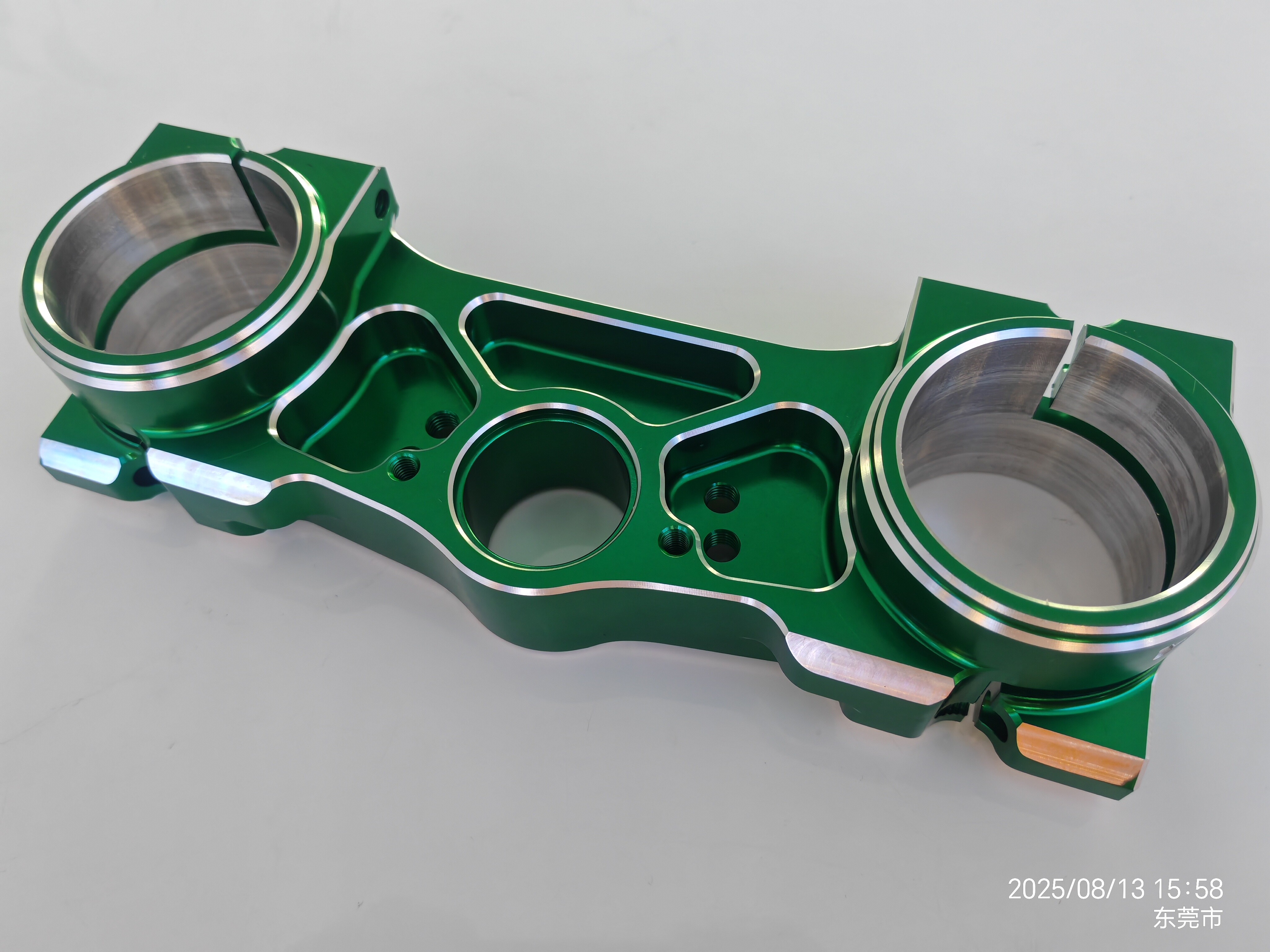 Blue Anodized Aluminum 6061-T6 Precision CNC Machined Motorsport Top Triple Tree Clamp Yoke