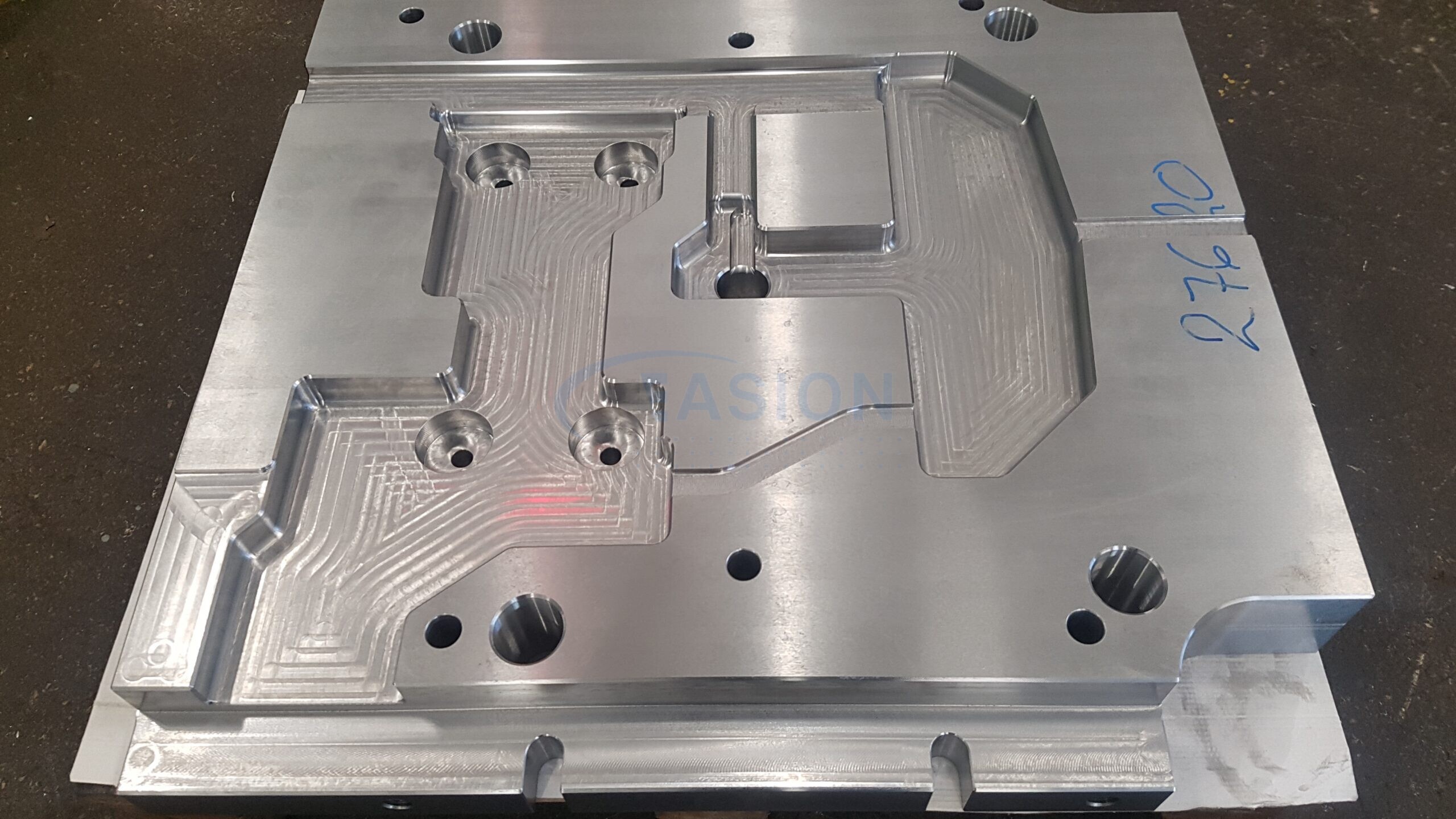 OEM Custom CNC Machining Communication Cavity Aluminum Chassis Case Enclosure Housing