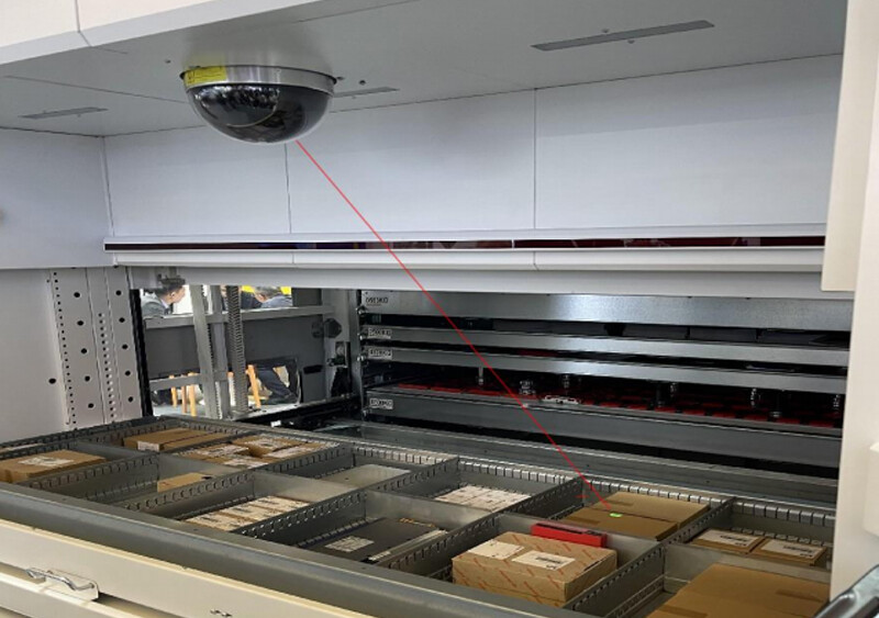 Laser Assisted Picking.jpg