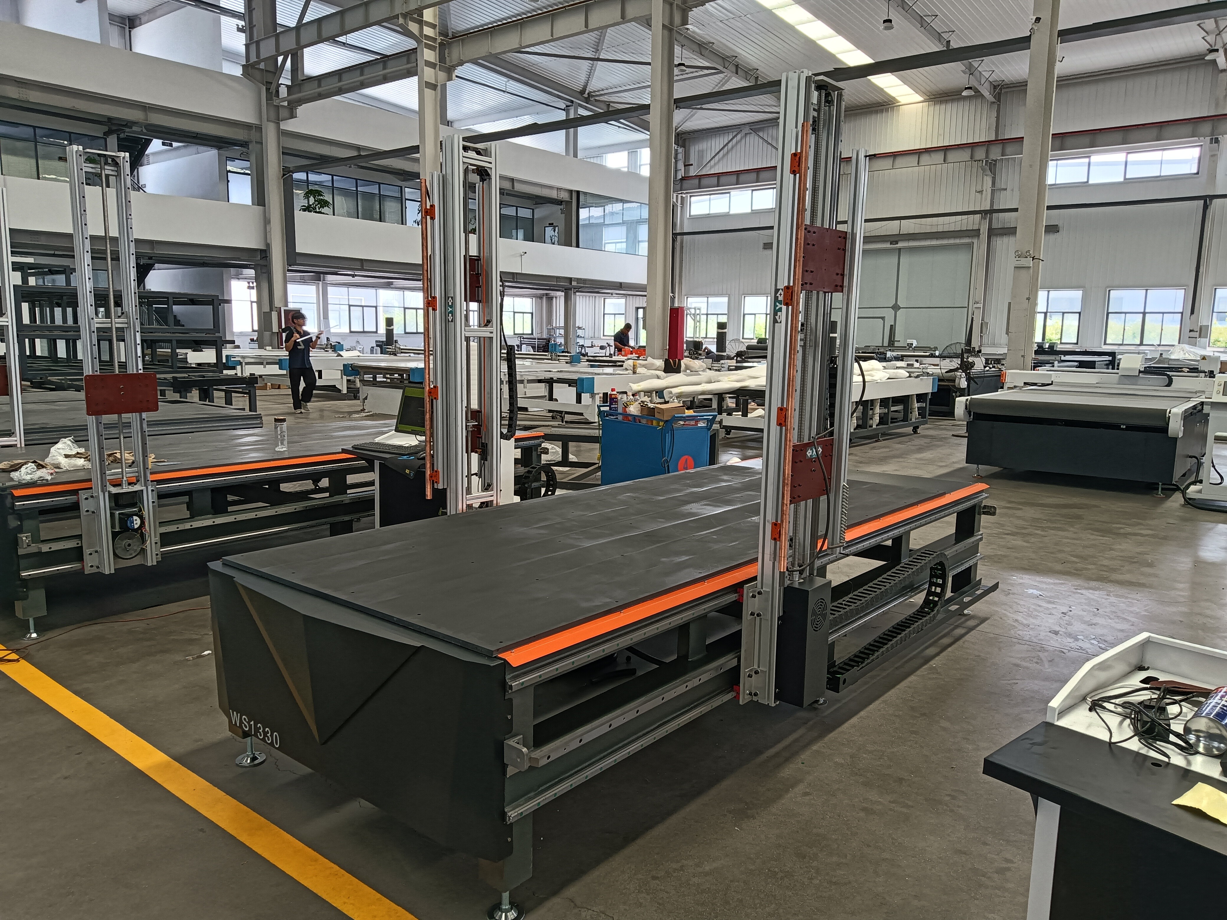 WS1330 Multi Wire Styrofoam Polystyrene CNC Hot Wire Foam Cutter Machine Export to Nepal