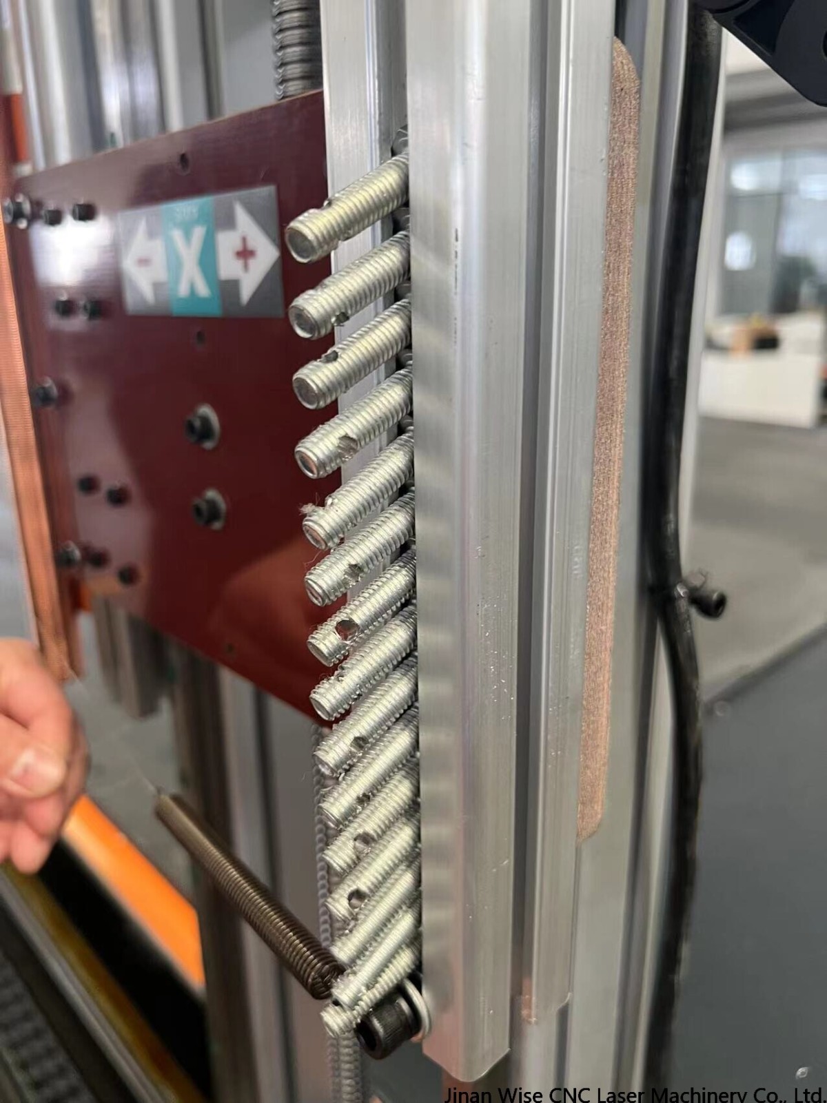 foam cutter.jpg foam cutter.jpg