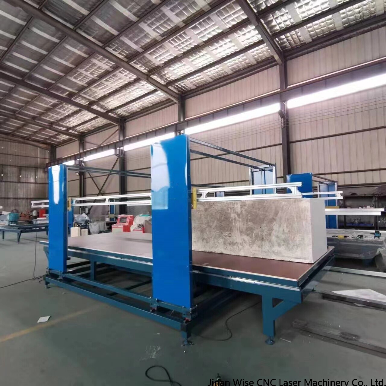 multi wire foam cutting machine.jpg multi wire foam cutting machine.jpg
