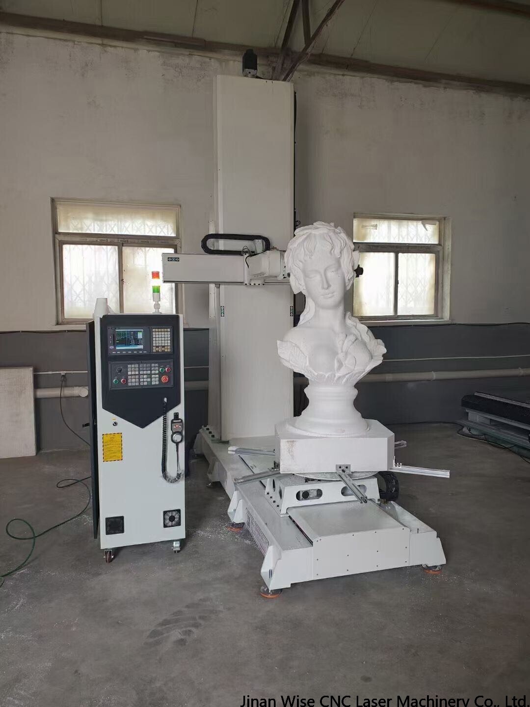 robotic arm for foam carving.jpg
