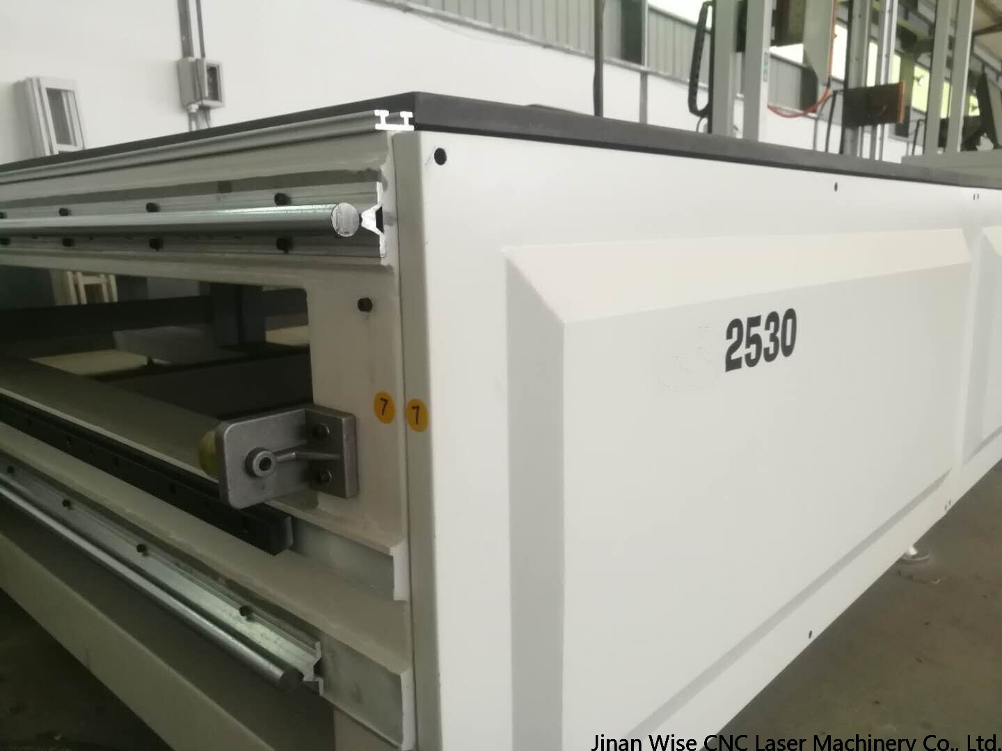 hot knife foam cutting machine.jpg hot knife foam cutting machine.jpg