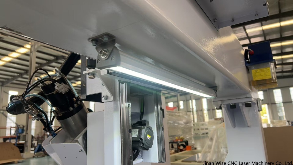 4 axis cnc router.jpg