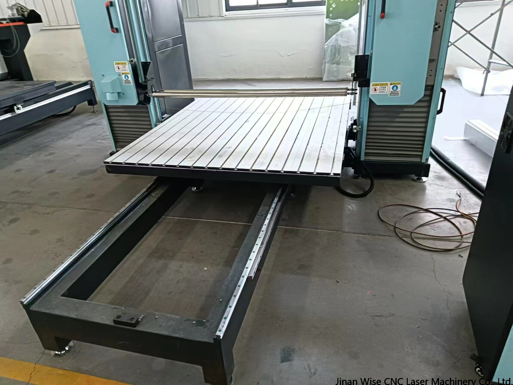 sponge foam cutting machine.jpg sponge foam cutting machine.jpg