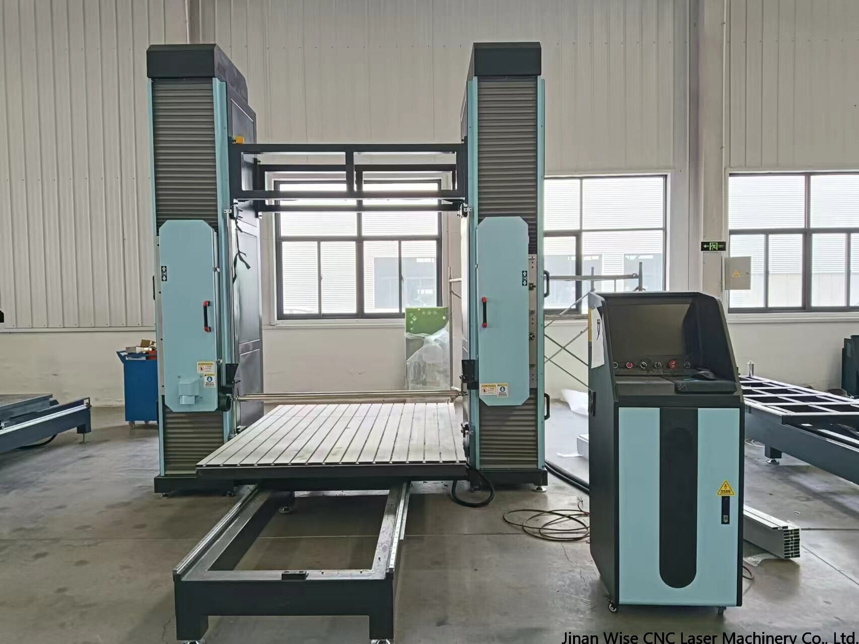 cnc sponge cutting machine.jpg cnc sponge cutting machine.jpg