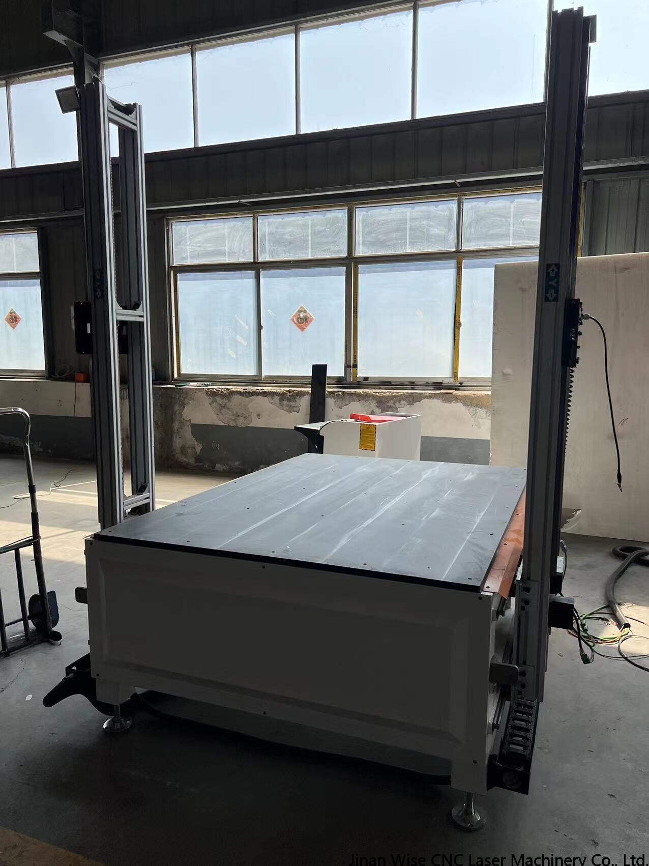 foam cutting machine.jpg foam cutting machine.jpg