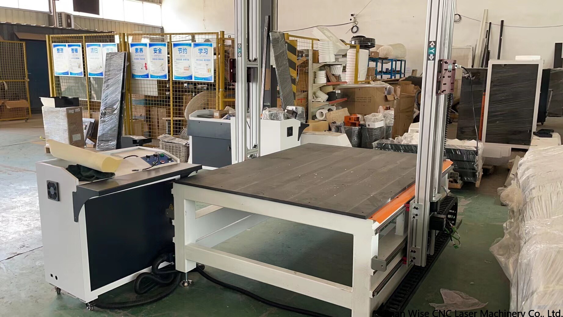 hot wire cnc foam cutting machine.jpg hot wire cnc foam cutting machine.jpg