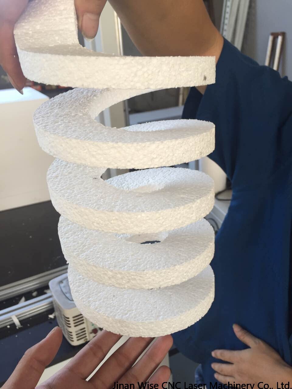 industrial hot wire foam cutter.jpg industrial hot wire foam cutter.jpg